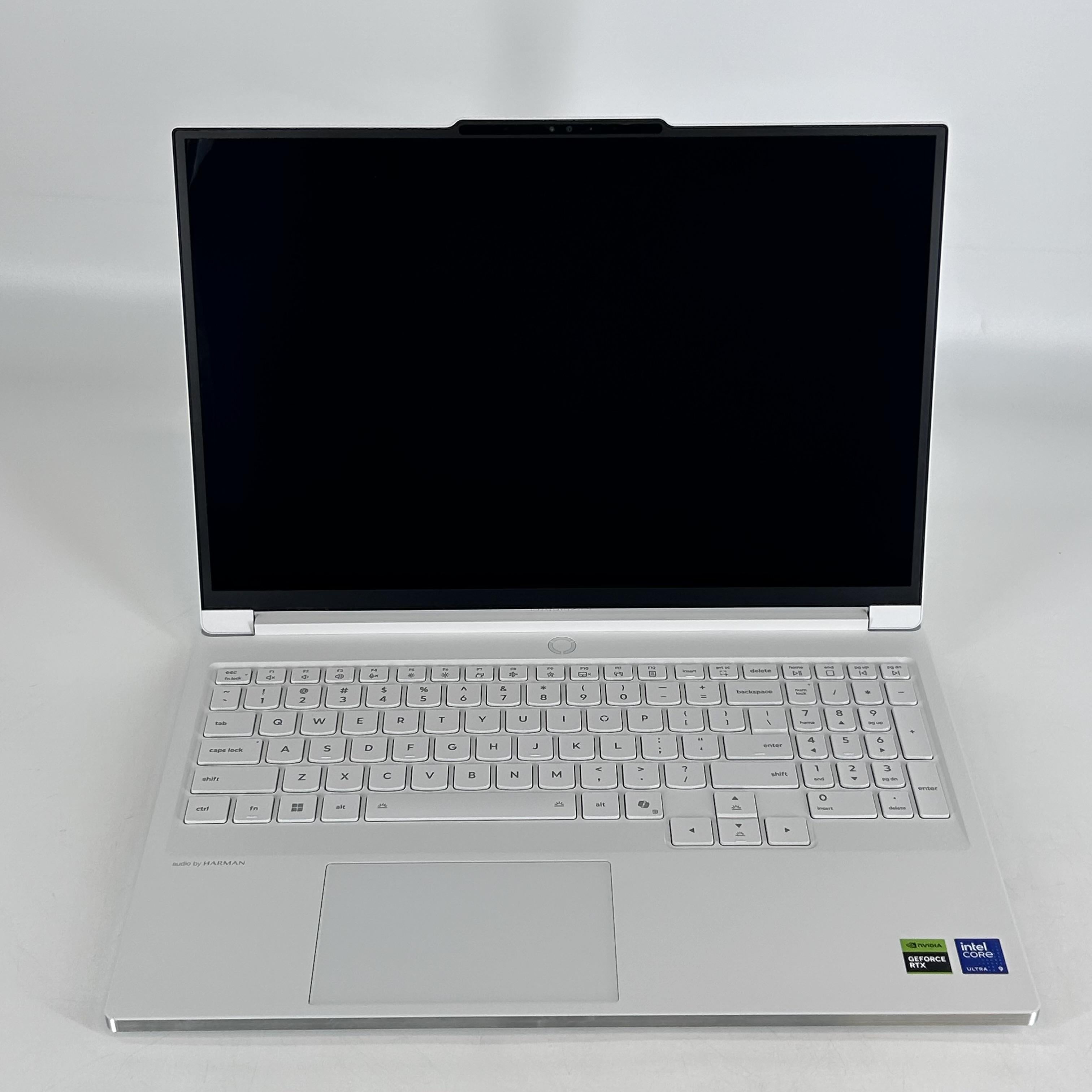 Lenovo Legion 7i Gen 10 16 White 2.7 GHz Intel Core Ultra 9 Series 2 32GB RAM 1TB Solid State Drive NVIDIA GeForce RTX 5070 8 GB
