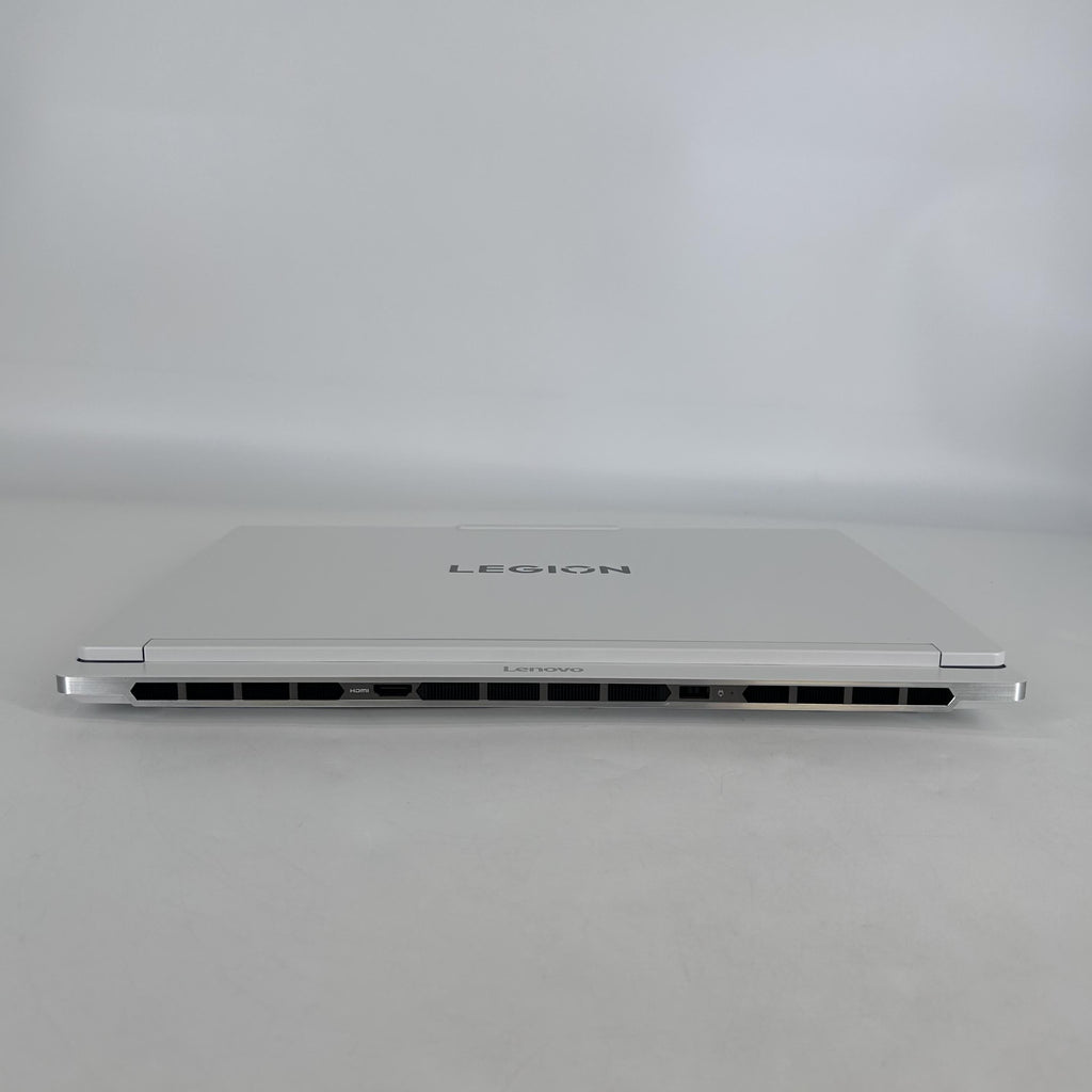 Lenovo Legion 7i Gen 10 16 White 2.7 GHz Intel Core Ultra 9 Series 2 32GB RAM 1TB Solid State Drive NVIDIA GeForce RTX 5070 8 GB