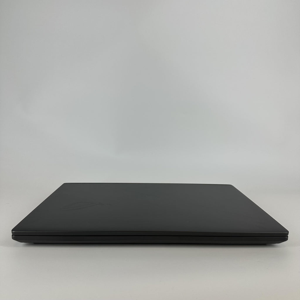 Asus ROG Strix G18 G815 18 Black 2.7 GHz Intel Core Ultra 9 Series 2 32GB RAM 2TB Solid State Drive NVIDIA GeForce RTX 5070 8 GB