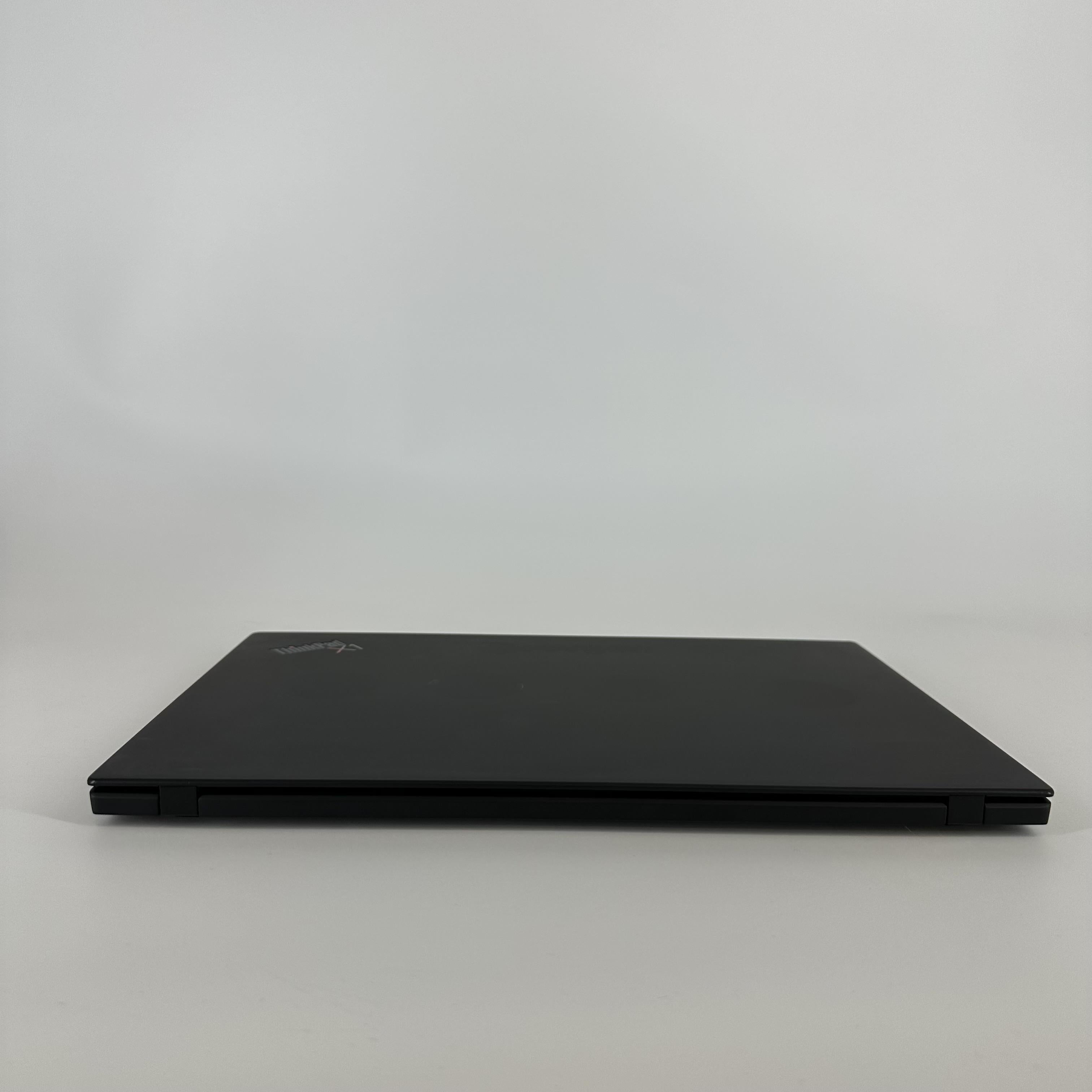 Lenovo ThinkPad X1 Carbon Gen 8 14 Black 1.8 GHz Intel Core i7 10th Gen. 16GB RAM 512GB Solid State Drive