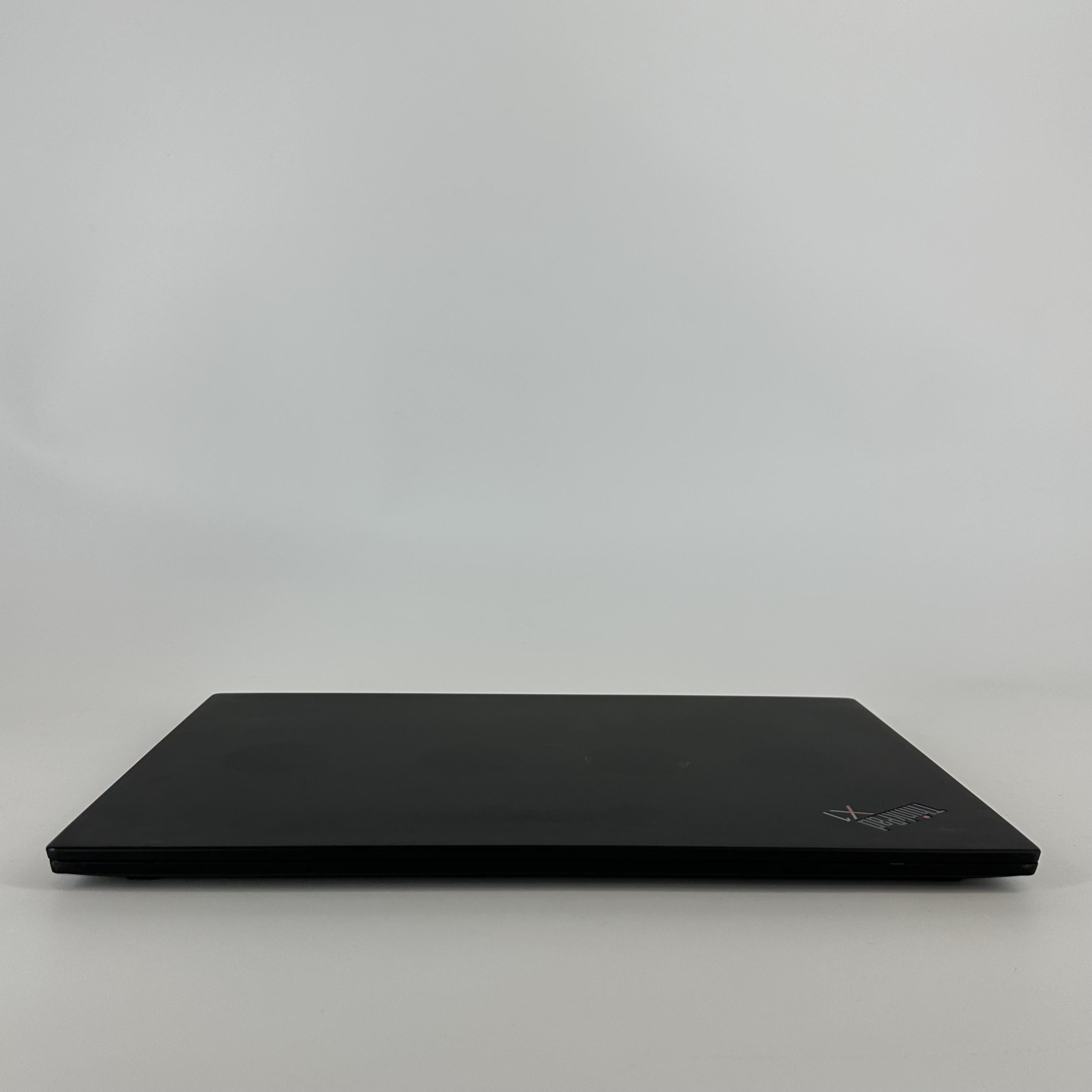 Lenovo ThinkPad X1 Carbon Gen 8 14 Black 1.8 GHz Intel Core i7 10th Gen. 16GB RAM 512GB Solid State Drive