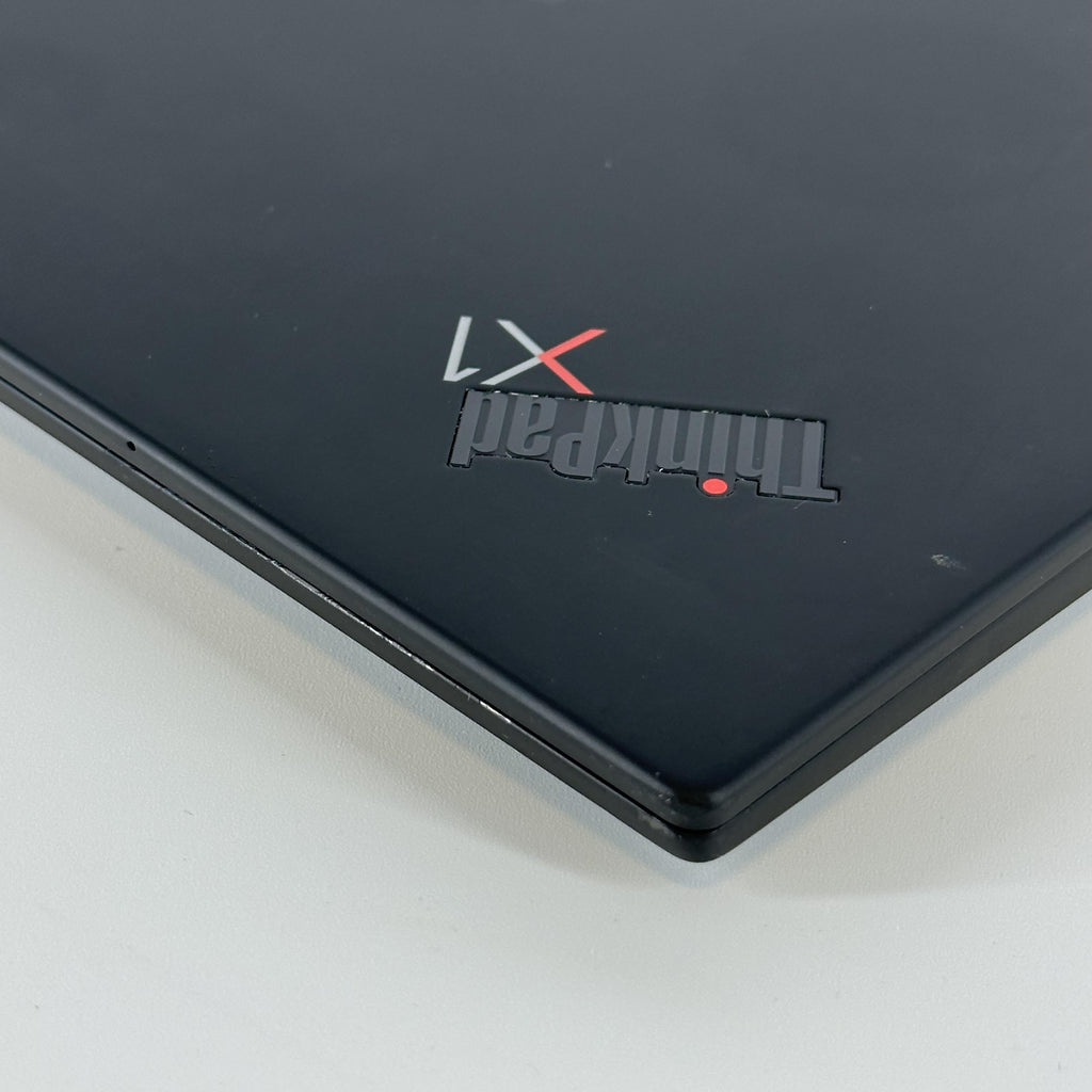 Lenovo ThinkPad X1 Carbon Gen 8 14 Black 1.8 GHz Intel Core i7 10th Gen. 16GB RAM 512GB Solid State Drive