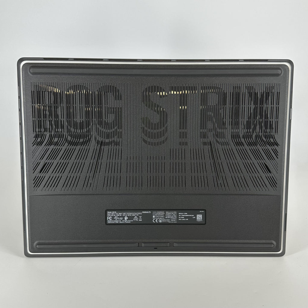Asus ROG Strix G18 G815 18 Black 2.7 GHz Intel Core Ultra 9 Series 2 32GB RAM 2TB Solid State Drive NVIDIA GeForce RTX 5070 8 GB