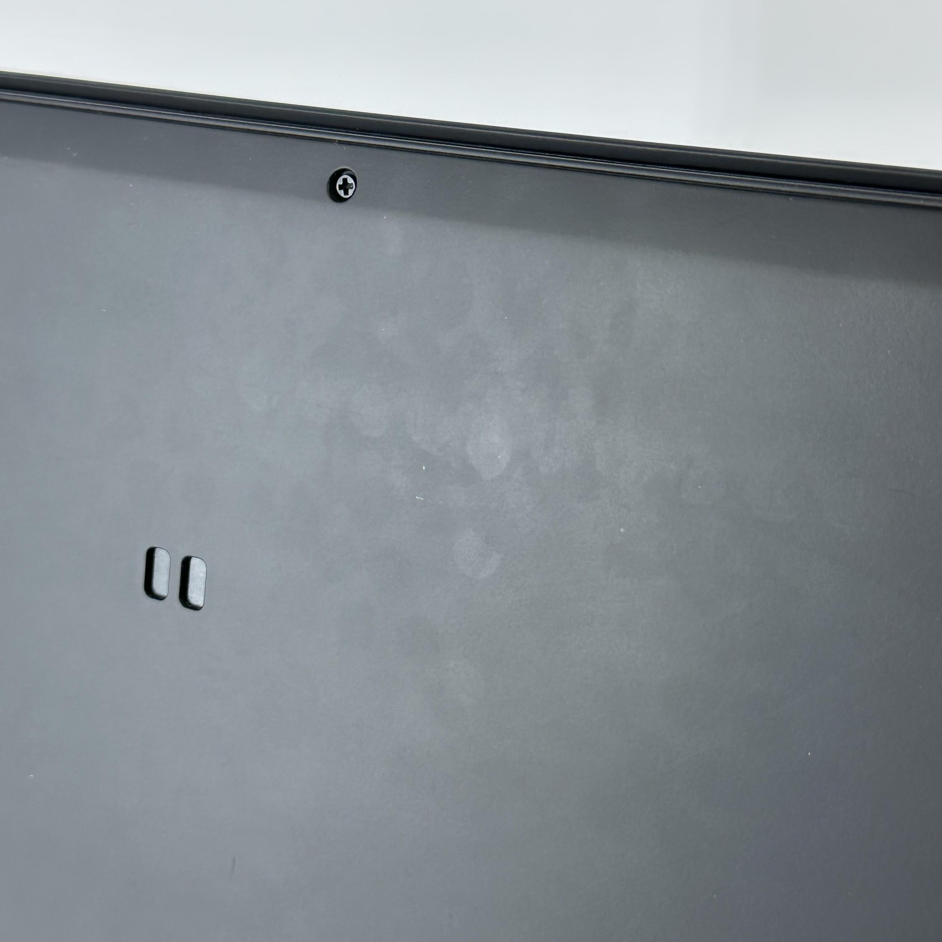 Lenovo ThinkPad X1 Carbon Gen 8 14 Black 1.8 GHz Intel Core i7 10th Gen. 16GB RAM 512GB Solid State Drive