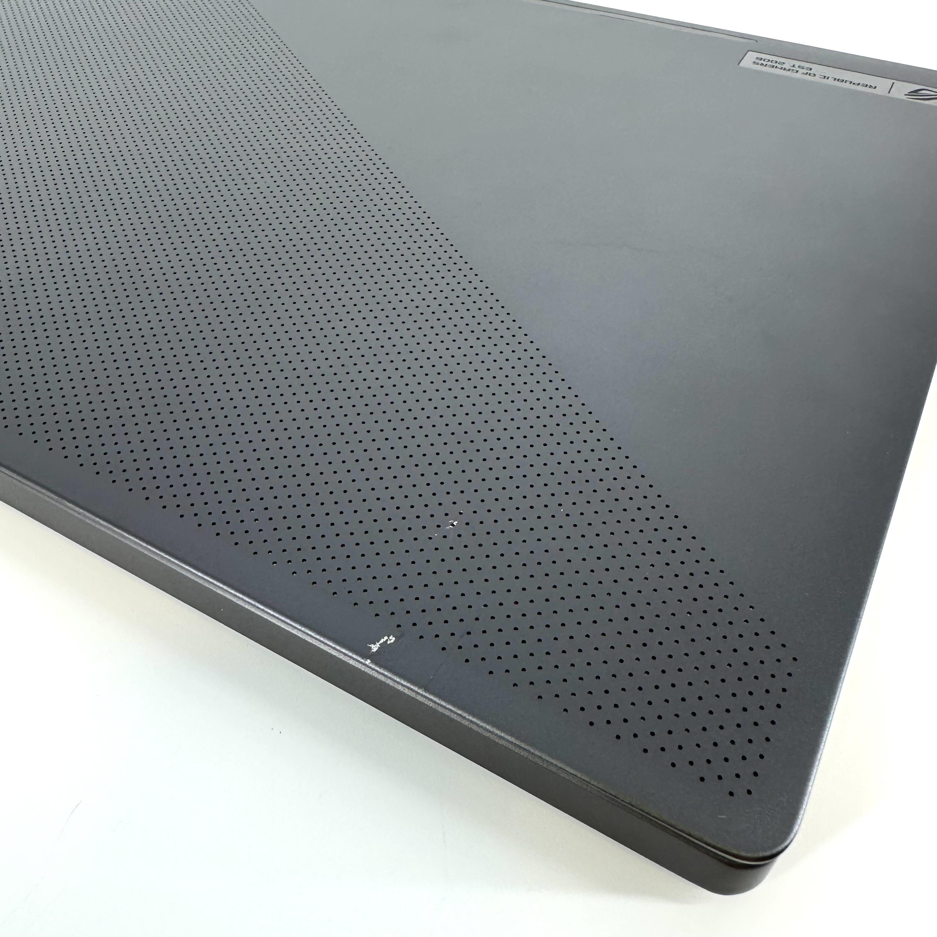 Asus ROG Zephyrus G15 GA503 15.6 Black 3.3 GHz AMD Ryzen 9 5900HS 16GB RAM 1TB Solid State Drive NVIDIA GeForce RTX 3070 8 GB