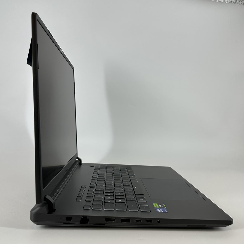 Asus ROG Strix G18 G815 18 Black 2.7 GHz Intel Core Ultra 9 Series 2 64GB RAM 4TB Solid State Drive NVIDIA GeForce RTX 5060 8 GB