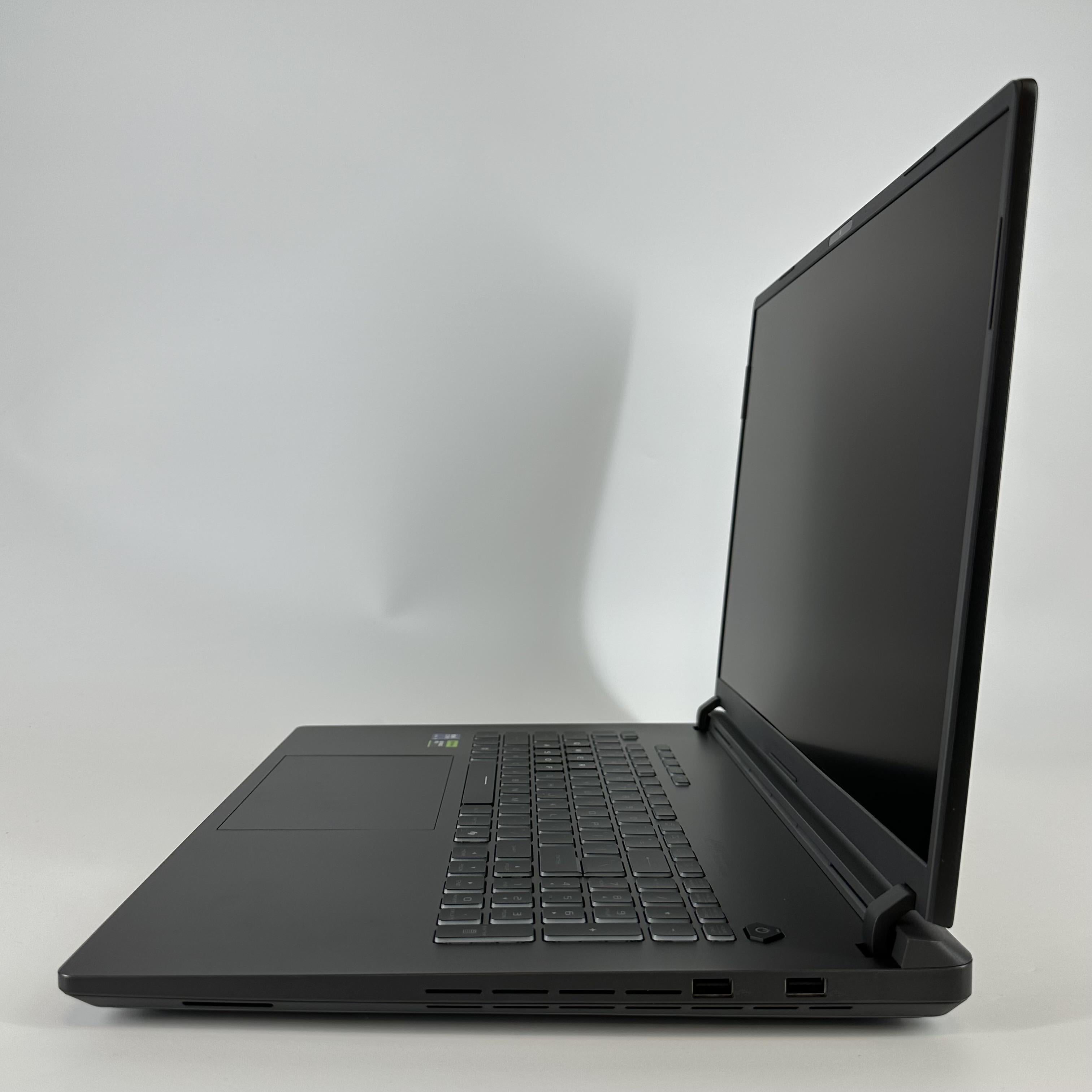 Asus ROG Strix G18 G815 18 Black 2.7 GHz Intel Core Ultra 9 Series 2 64GB RAM 4TB Solid State Drive NVIDIA GeForce RTX 5060 8 GB