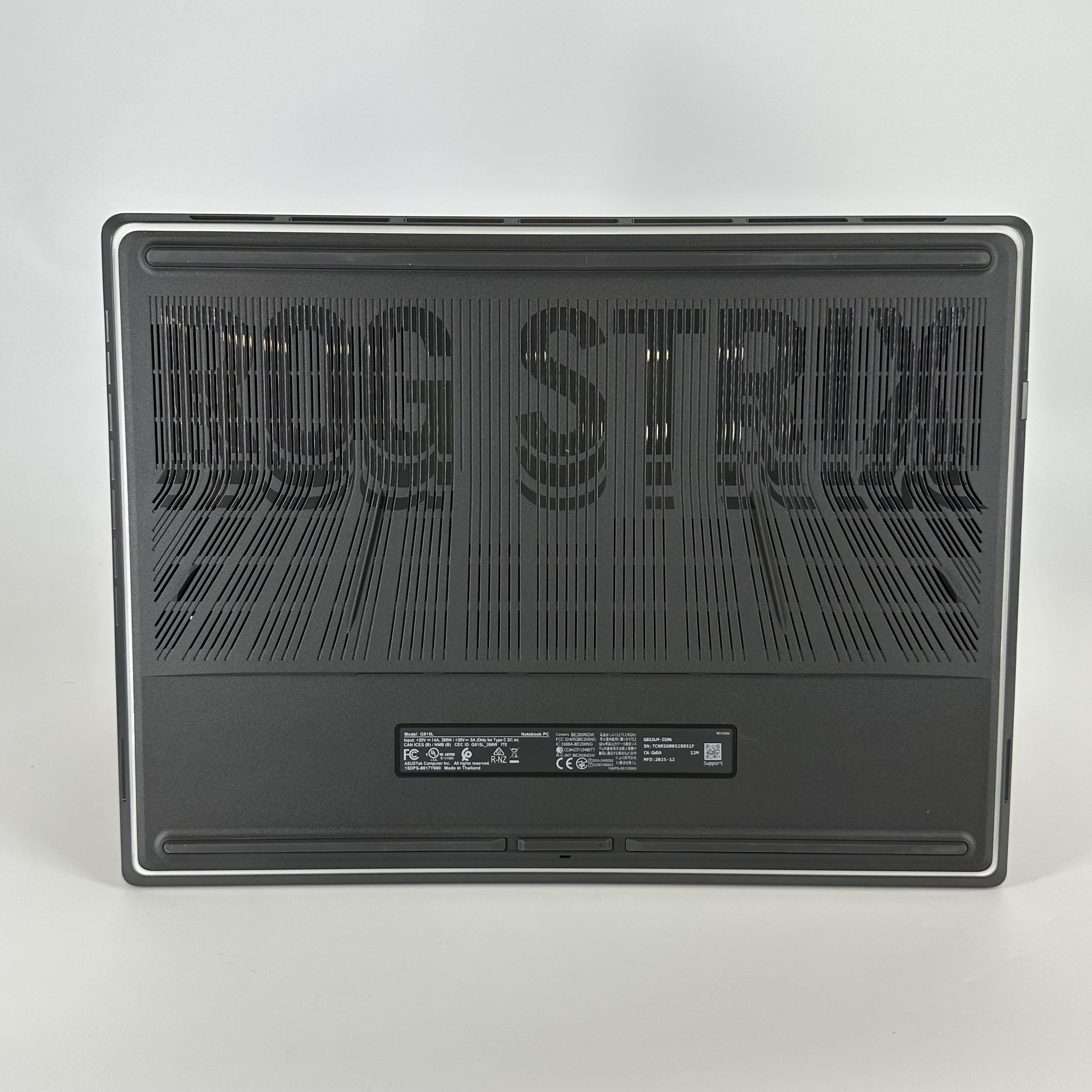 Asus ROG Strix G18 G815 18 Black 2.7 GHz Intel Core Ultra 9 Series 2 64GB RAM 4TB Solid State Drive NVIDIA GeForce RTX 5060 8 GB