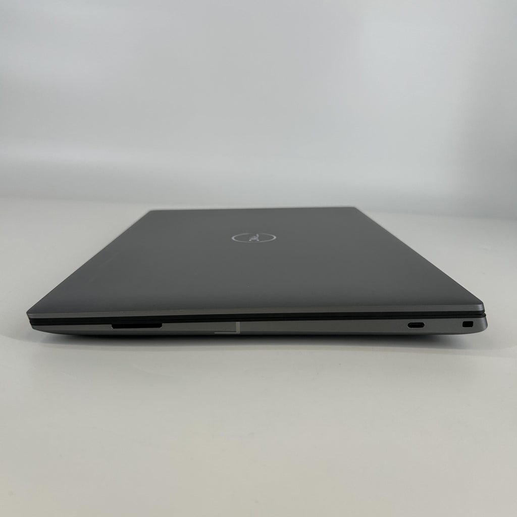 Dell Precision 5690 16 Gray 3.8 GHz Intel Core Ultra 7 64GB RAM 1TB Solid State Drive NVIDIA RTX 2000 Ada 8 GB