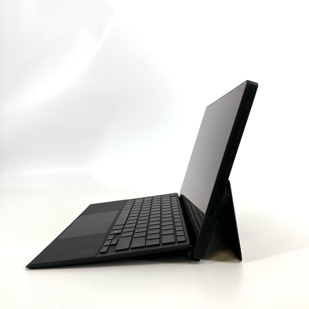 Asus ROG Flow Z13 GZ302 13.4 Black 3.0 GHz AMD Ryzen AI MAX+ 395 64GB RAM 1TB Solid State Drive