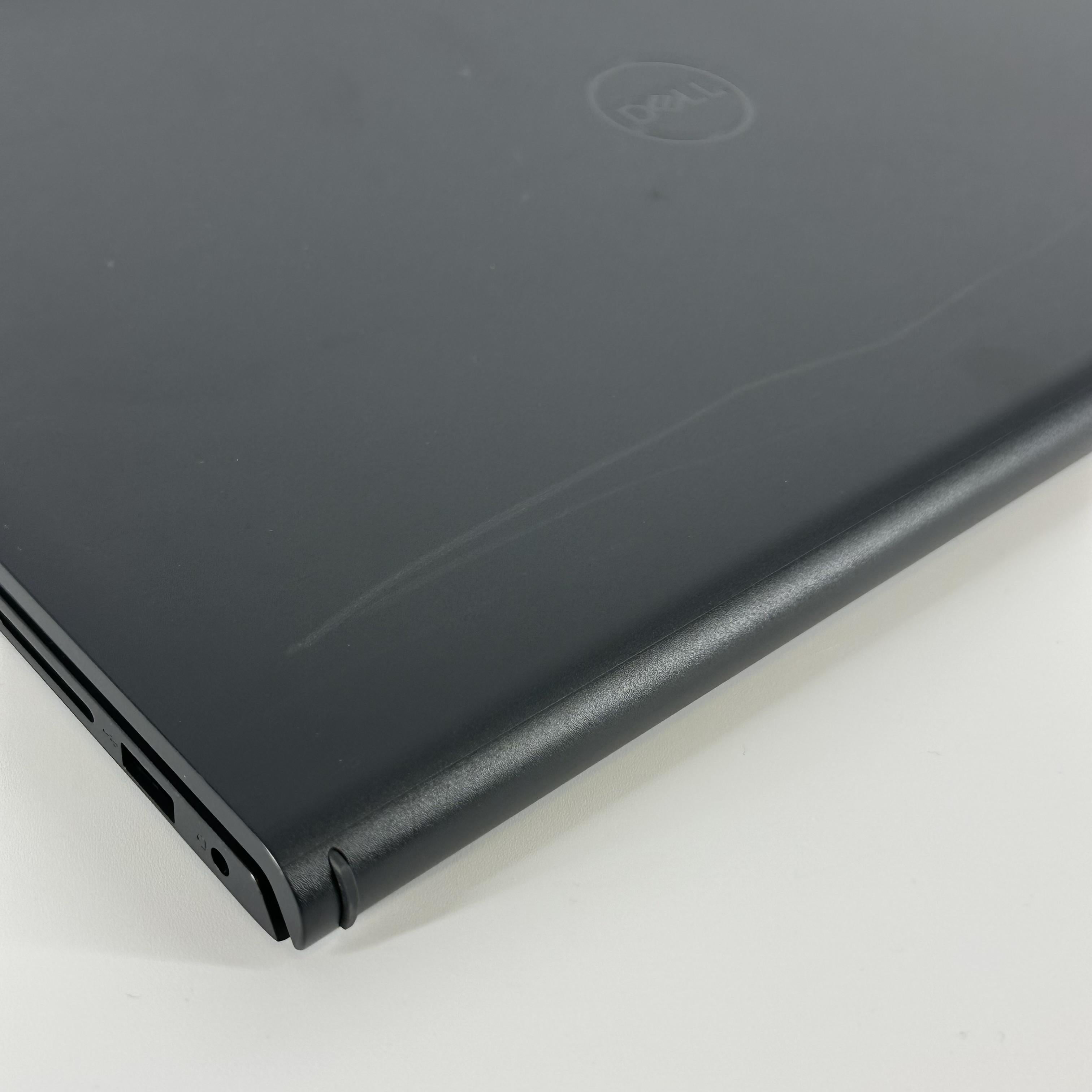Dell Inspiron 3535 15.6 Silver 2.4 GHz AMD Ryzen 3 7320U 8GB RAM 512GB Solid State Drive