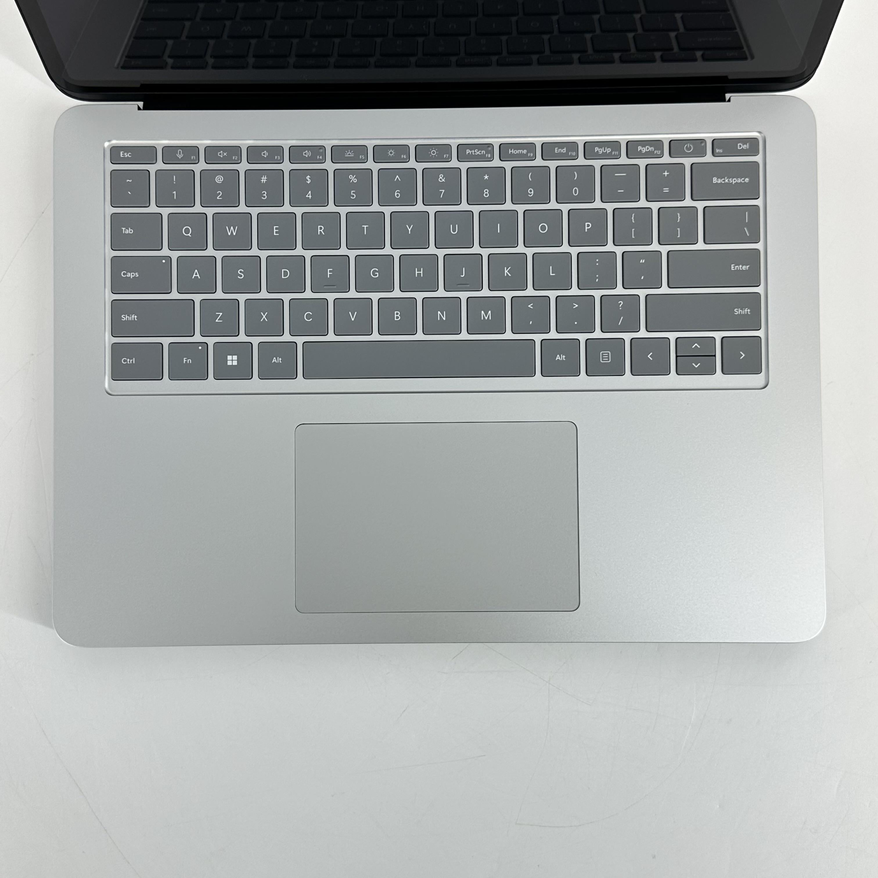Microsoft Surface Laptop Studio 2 14.4 Silver 2.9 GHz Intel Core i7 13th Gen. 64GB RAM 1TB Solid State Drive NVIDIA GeForce RTX 4060 8 GB