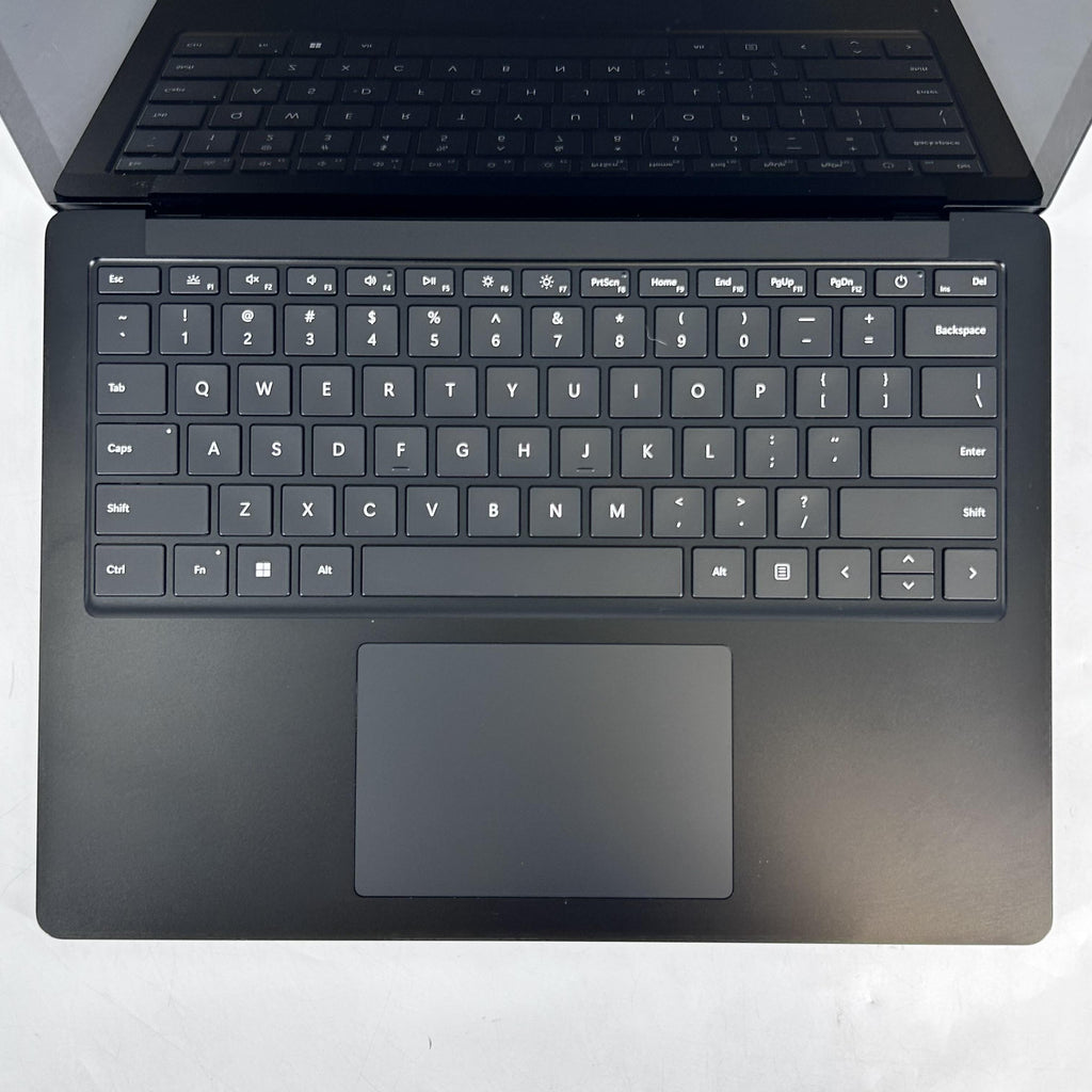 Microsoft Surface Laptop 5 13.5 Black 2.7 GHz Intel Core i7 12th Gen. 16GB RAM 512GB Solid State Drive