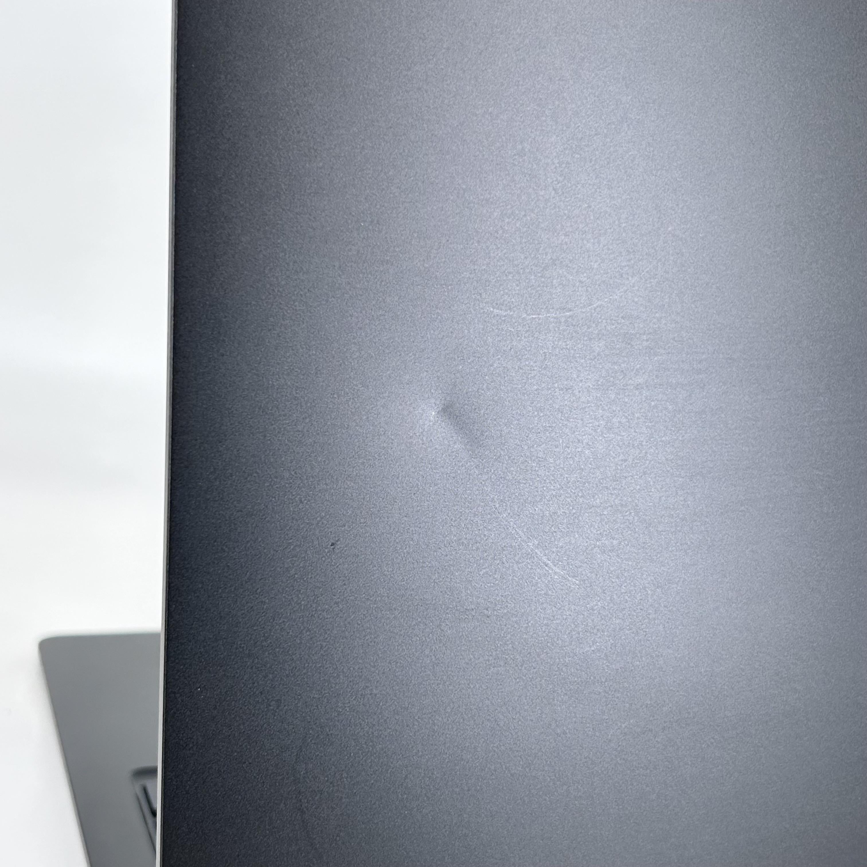 Microsoft Surface Laptop 5 13.5 Black 2.7 GHz Intel Core i7 12th Gen. 16GB RAM 512GB Solid State Drive