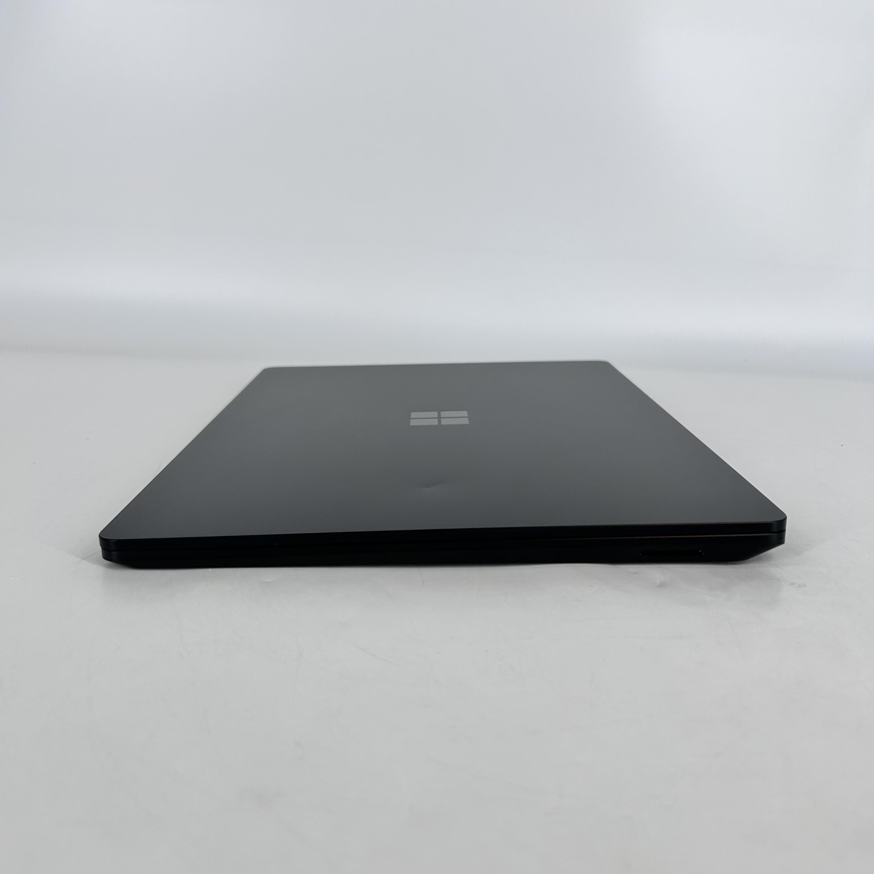Microsoft Surface Laptop 5 13.5 Black 2.7 GHz Intel Core i7 12th Gen. 16GB RAM 512GB Solid State Drive