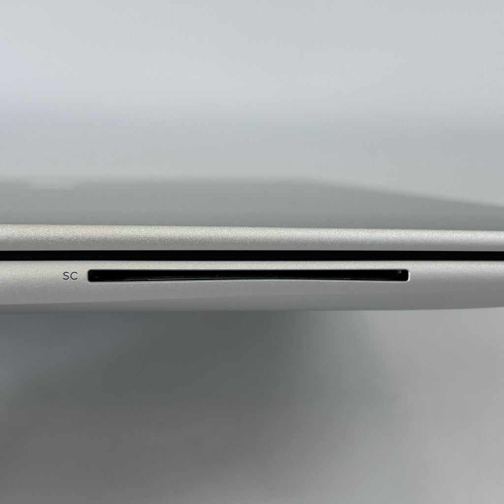 HP Elitebook 860 G9 16 Silver 1.6 GHz Intel Core i5 12th Gen. 16GB RAM 512GB Solid State Drive