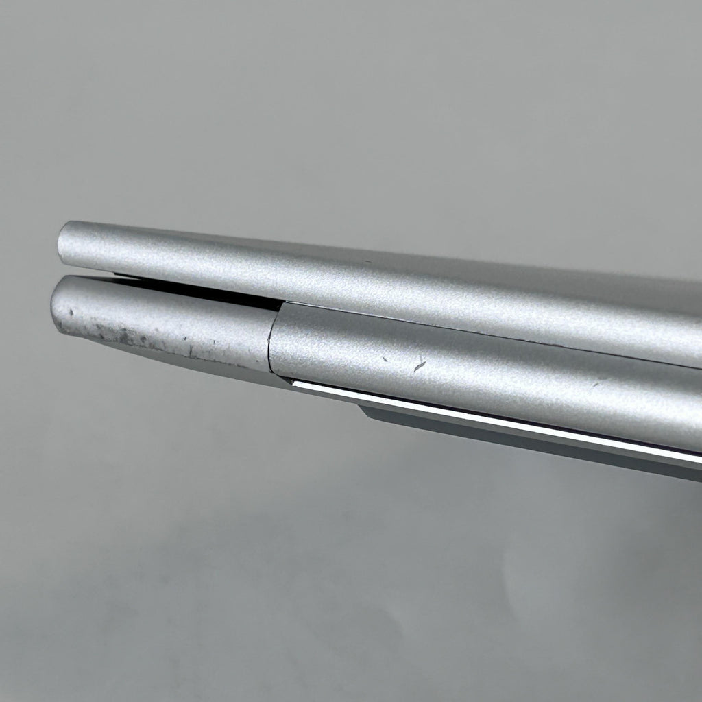 HP Elitebook 860 G9 16 Silver 1.6 GHz Intel Core i5 12th Gen. 16GB RAM 512GB Solid State Drive