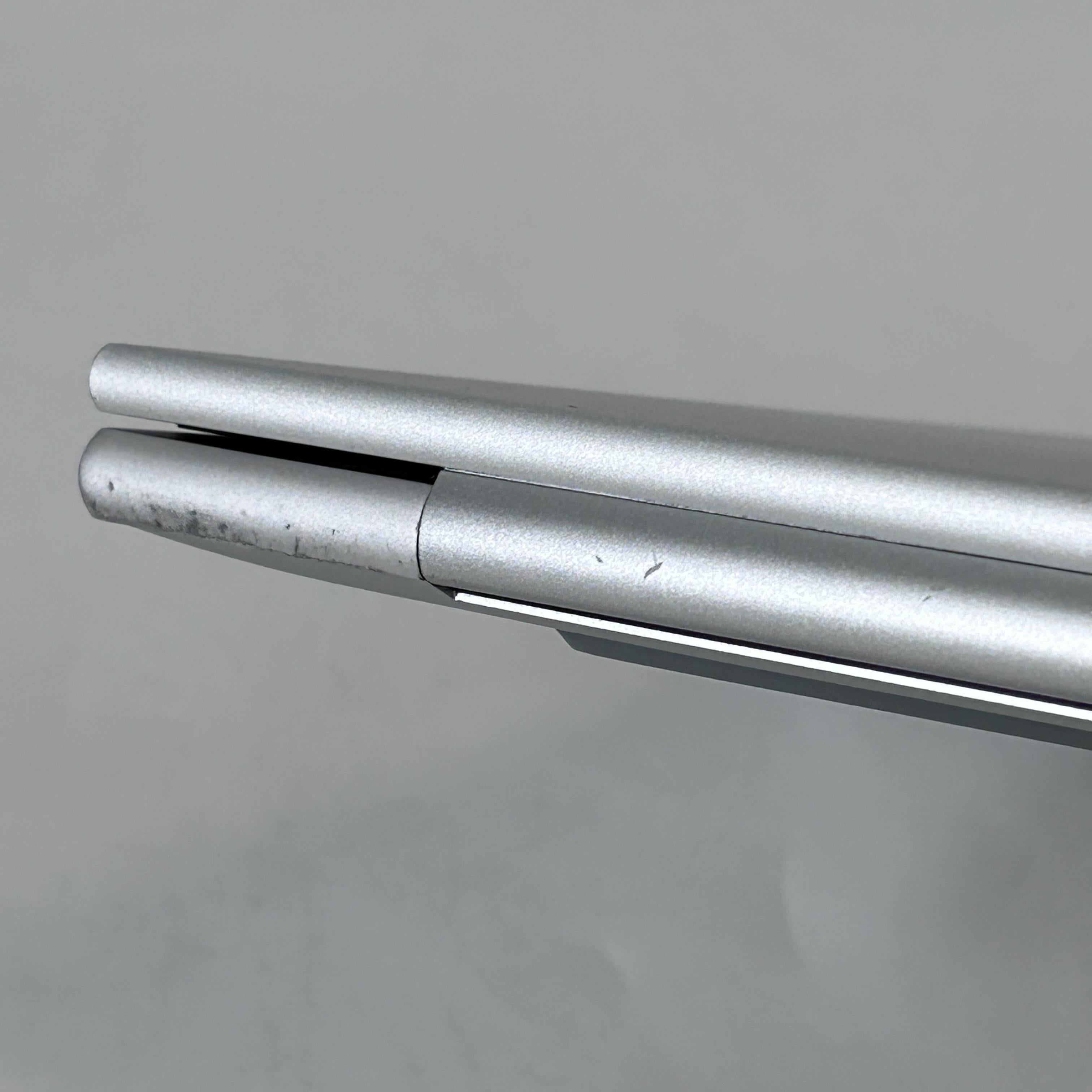 HP Elitebook 860 G9 16 Silver 1.6 GHz Intel Core i5 12th Gen. 16GB RAM 512GB Solid State Drive