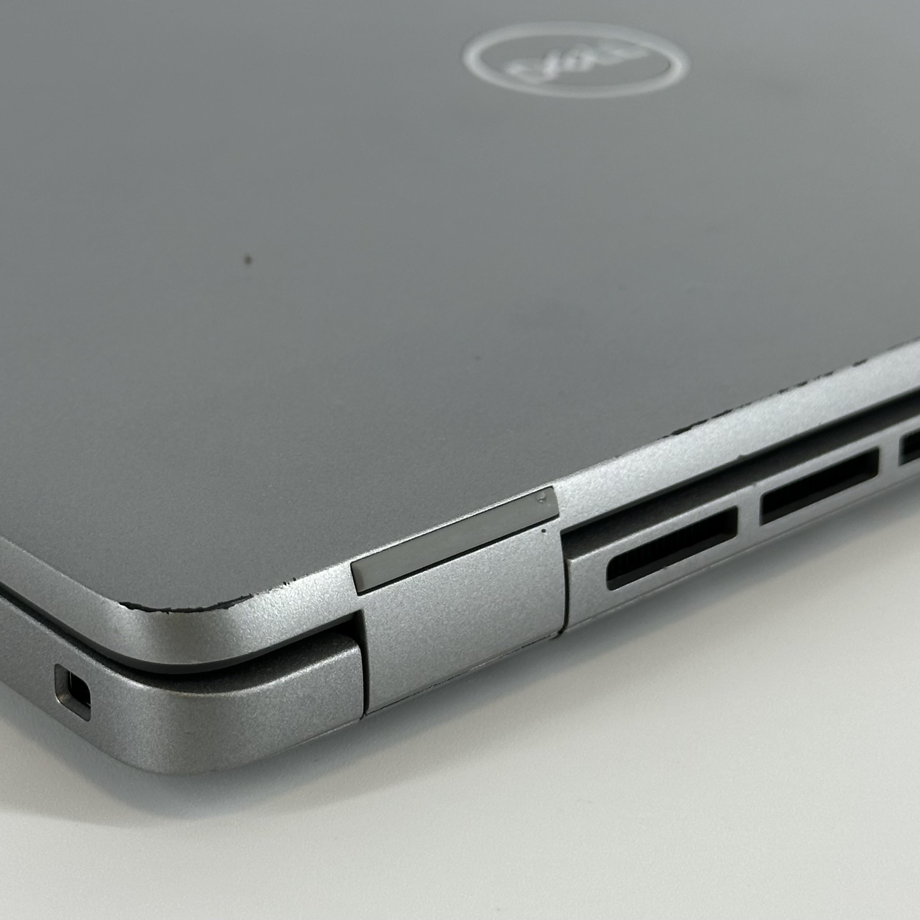Dell Latitude 5440 14 Gray 1.8 GHz Intel Core i7 13th Gen. 16GB RAM 512GB Solid State Drive