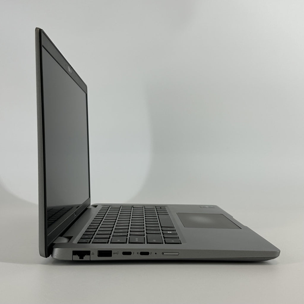 Dell Latitude 5440 14 Gray 1.8 GHz Intel Core i7 13th Gen. 16GB RAM 512GB Solid State Drive