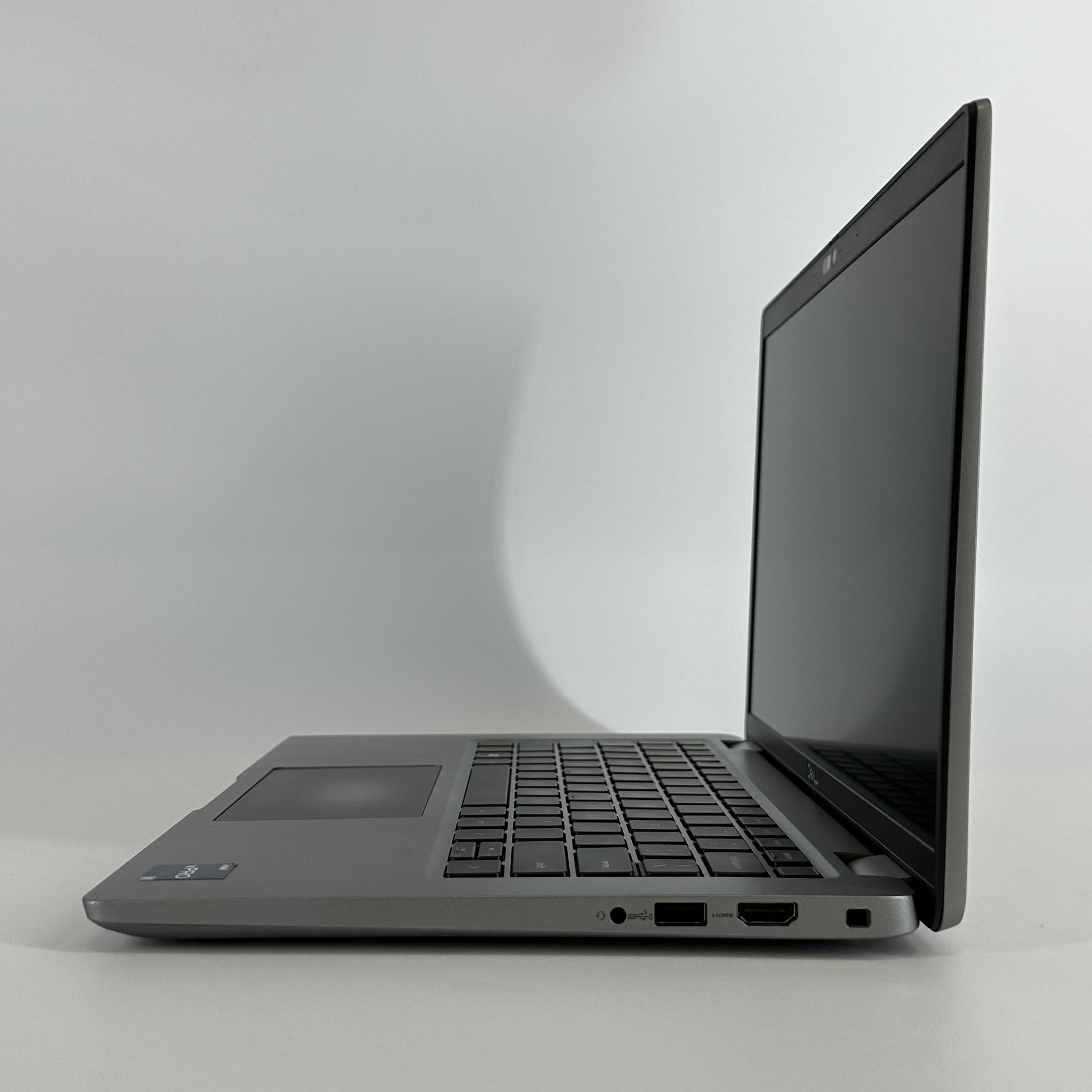 Dell Latitude 5440 14 Gray 1.8 GHz Intel Core i7 13th Gen. 16GB RAM 512GB Solid State Drive