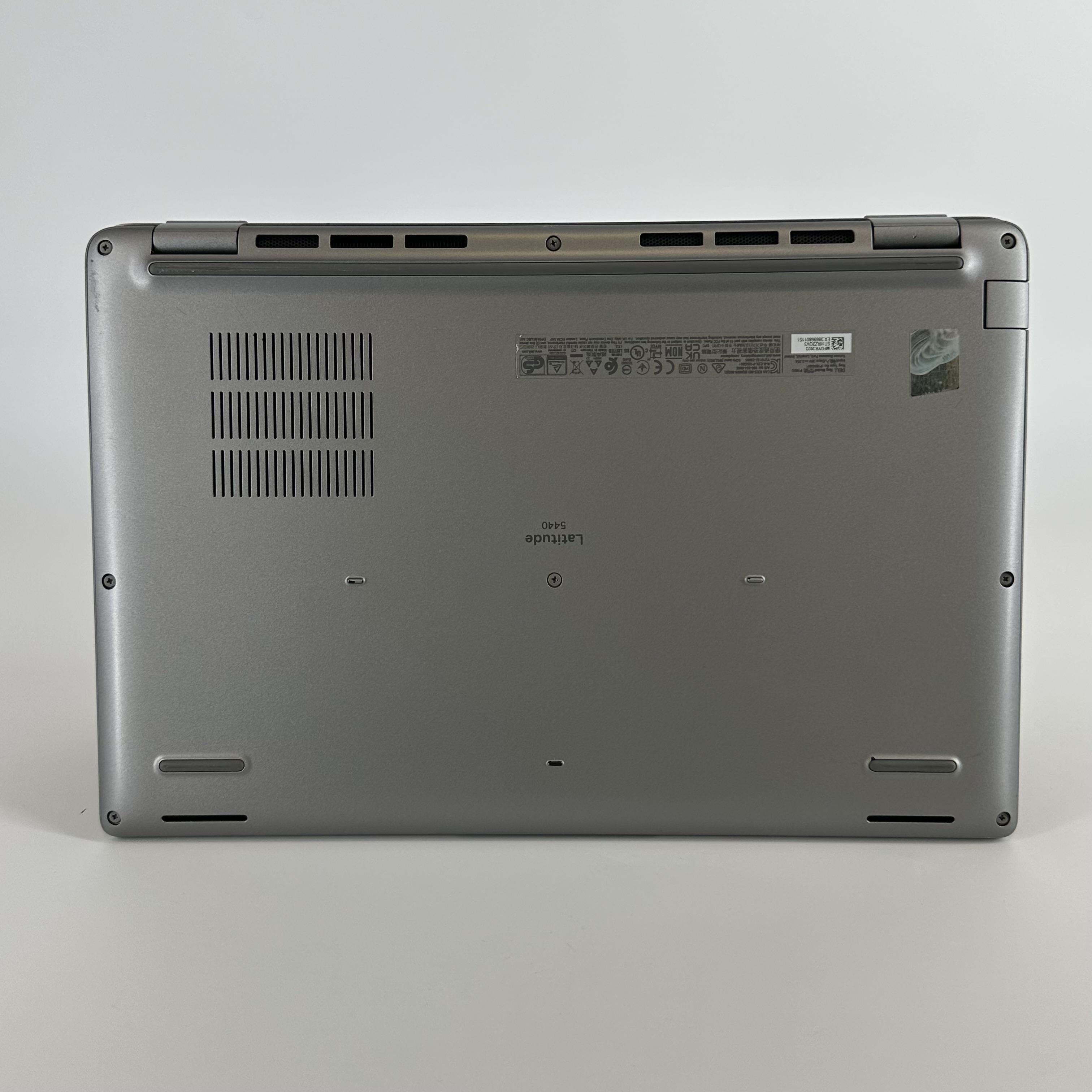 Dell Latitude 5440 14 Gray 1.8 GHz Intel Core i7 13th Gen. 16GB RAM 512GB Solid State Drive