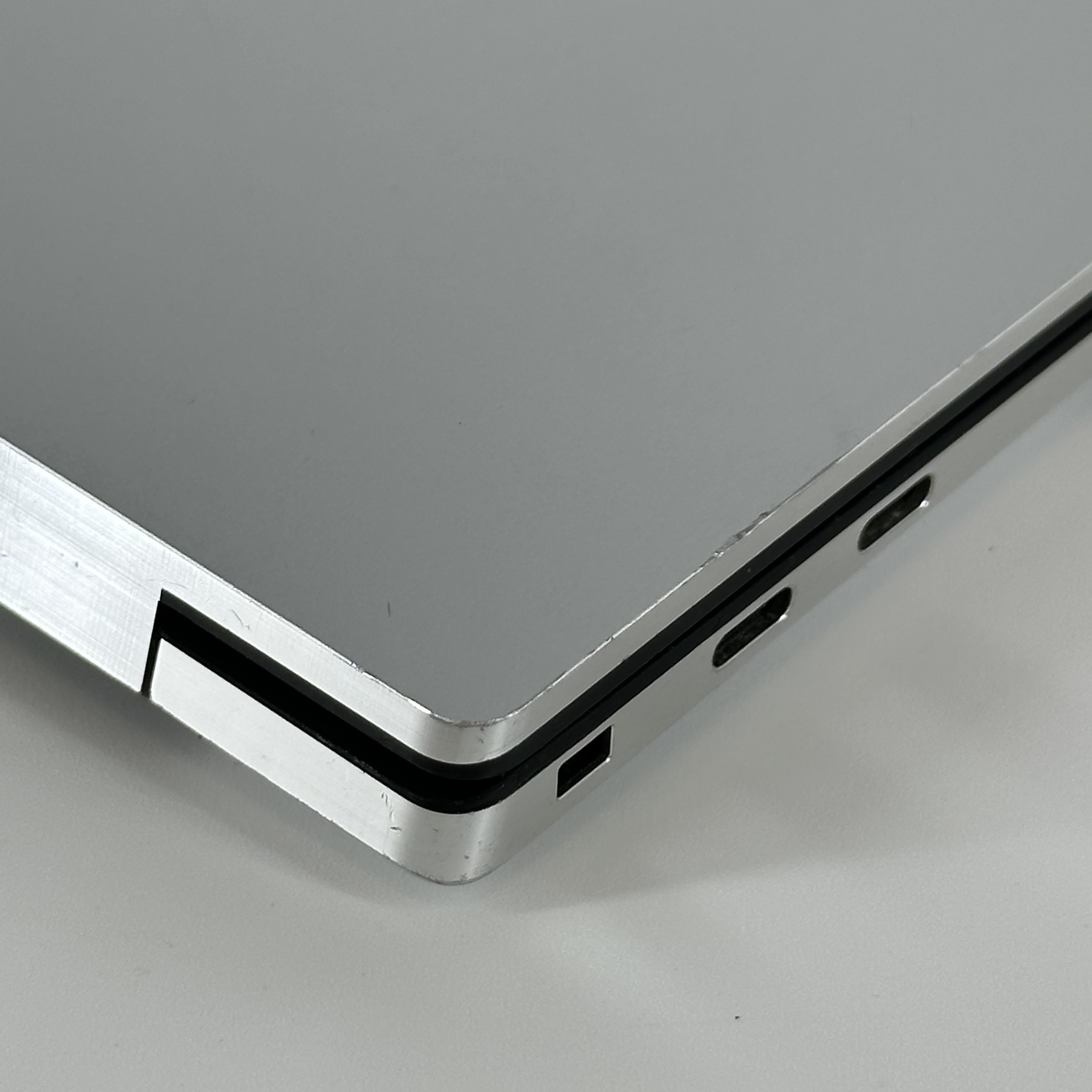 Dell XPS 15 9500 Gray 2.4 GHz Intel Core i9 10th Gen. 32GB RAM 1TB Solid State Drive NVIDIA GeForce GTX 1650 Ti 4 GB