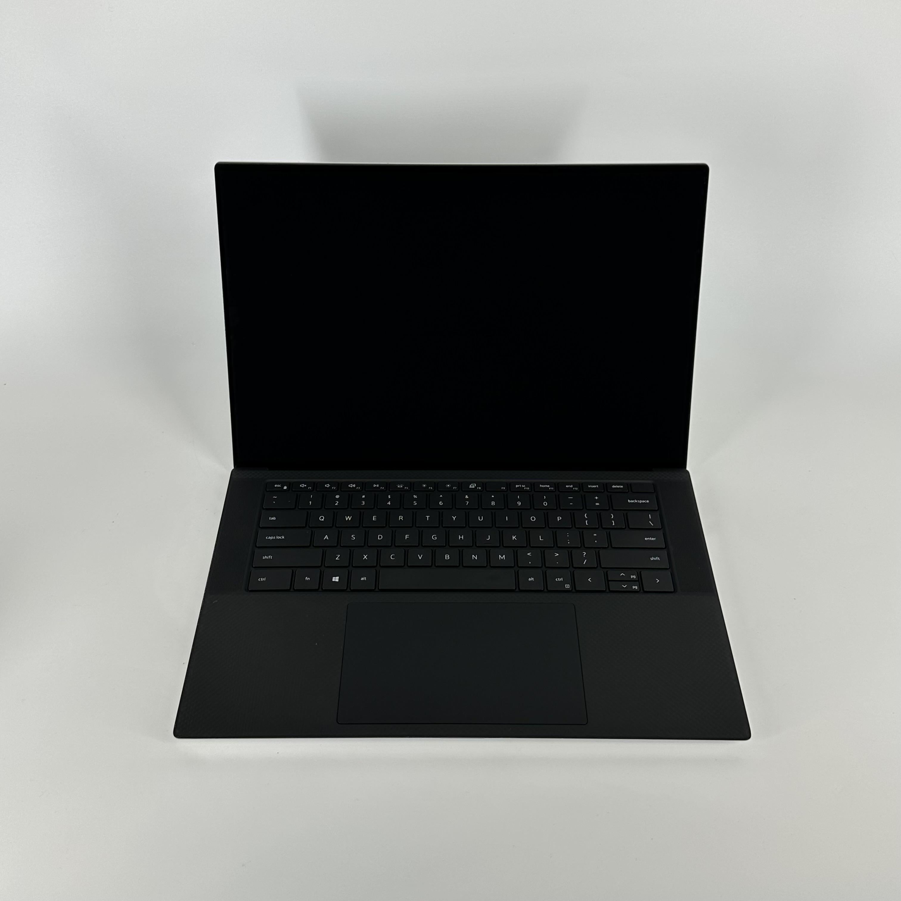 Dell XPS 15 9500 Gray 2.4 GHz Intel Core i9 10th Gen. 32GB RAM 1TB Solid State Drive NVIDIA GeForce GTX 1650 Ti 4 GB