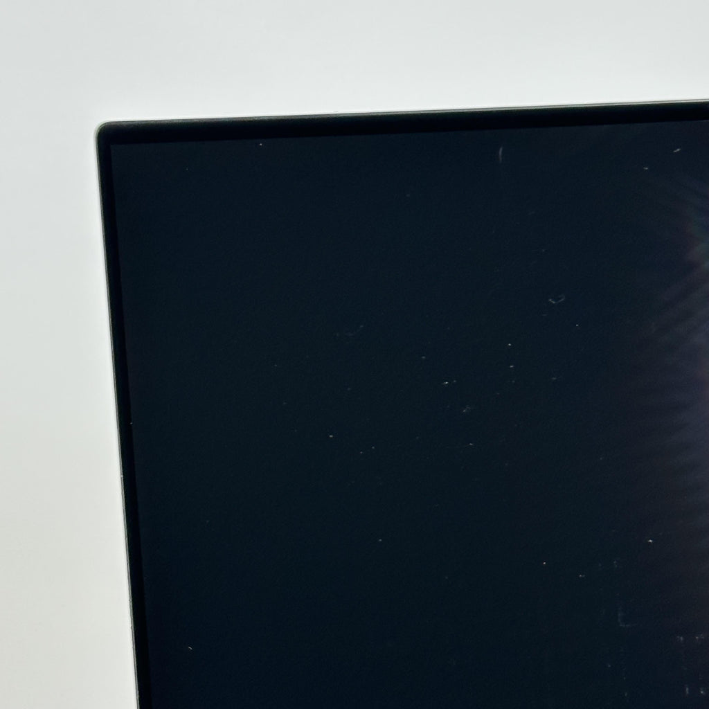Dell XPS 15 9500 Gray 2.4 GHz Intel Core i9 10th Gen. 32GB RAM 1TB Solid State Drive NVIDIA GeForce GTX 1650 Ti 4 GB