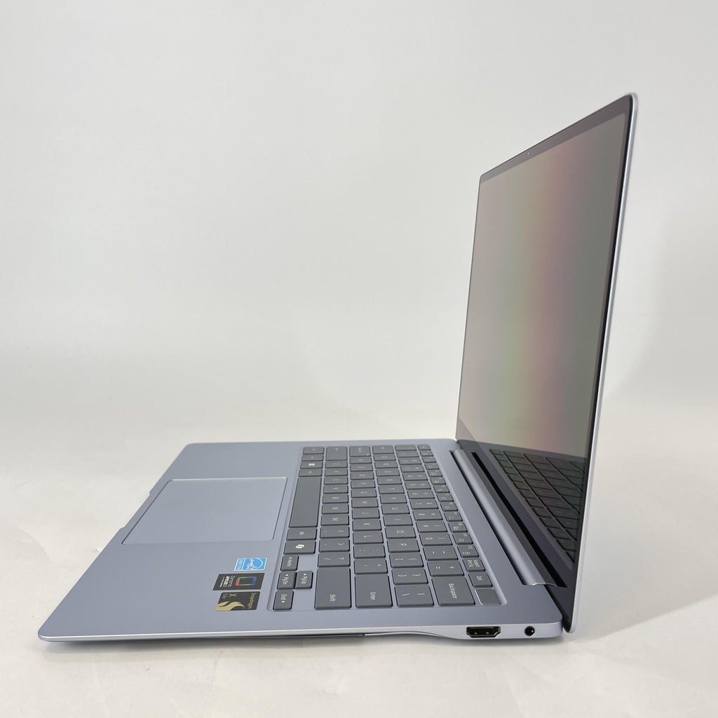 Samsung Galaxy Book4  Edge 14 Blue 3.4 GHz Qualcomm Snapdragon X Elite 16GB RAM 512GB Embedded UniversalFlashStorage