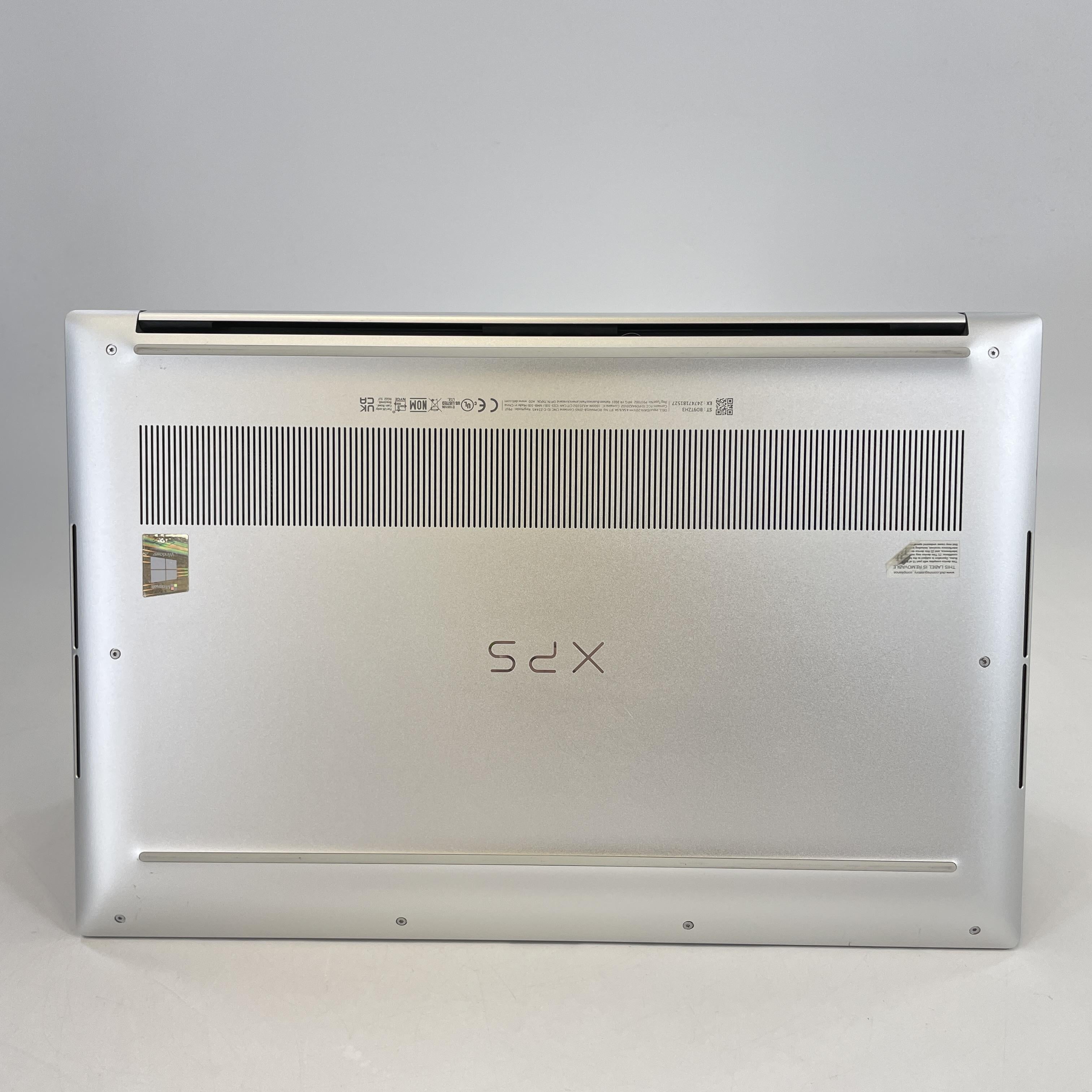 Dell XPS 15 9510 Silver 2.3 GHz Intel Core i7 11th Gen. 32GB RAM 1TB Solid State Drive NVIDIA GeForce RTX 3050 Ti 4 GB