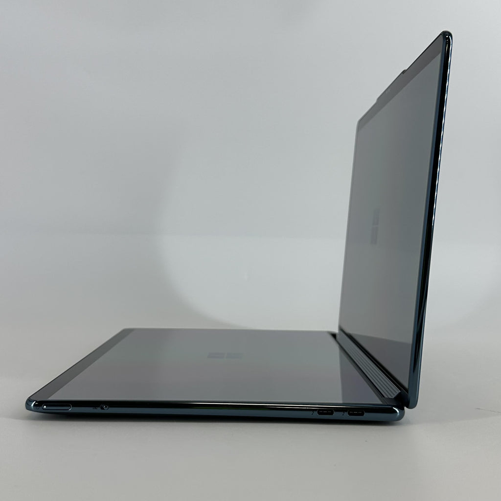 Lenovo Yoga Book 9i 13.3 Blue 1.7 GHz Intel Core i7 13th Gen. 16GB RAM 512GB Solid State Drive