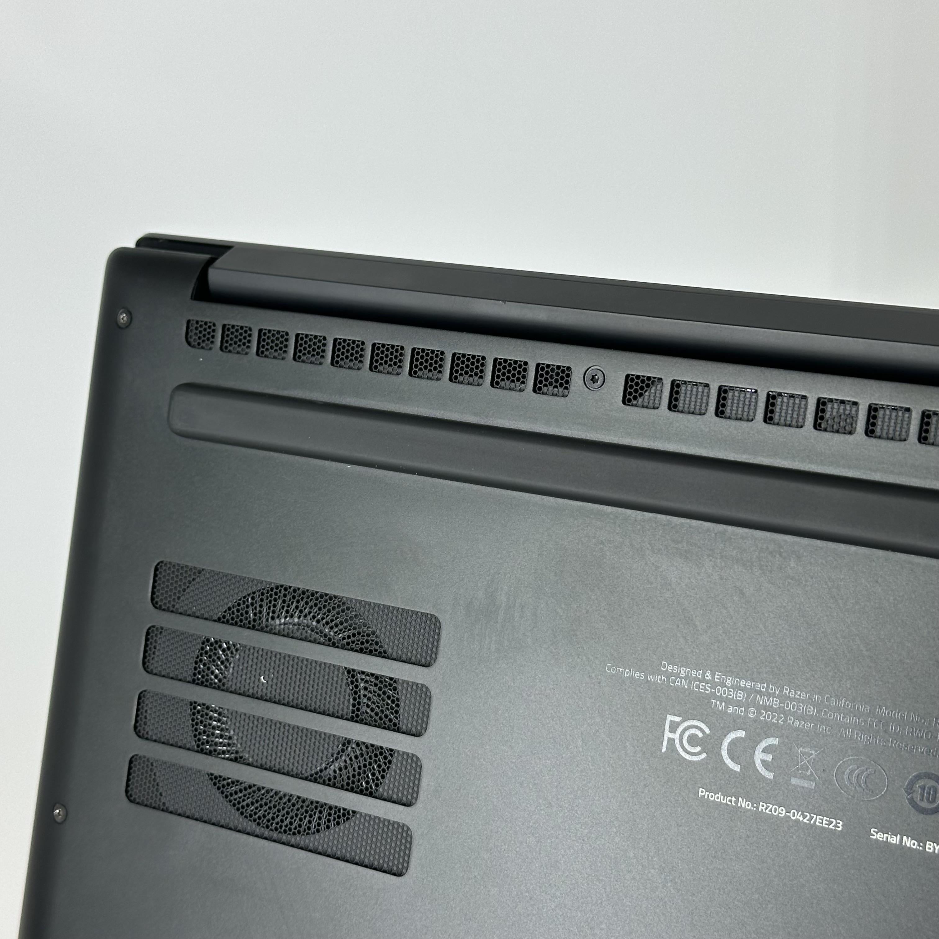 Razer Blade 14 2022 Black 3.3 GHz AMD Ryzen 9 6900HX 16GB RAM 1TB Solid State Drive NVIDIA GeForce RTX 3060 6 GB