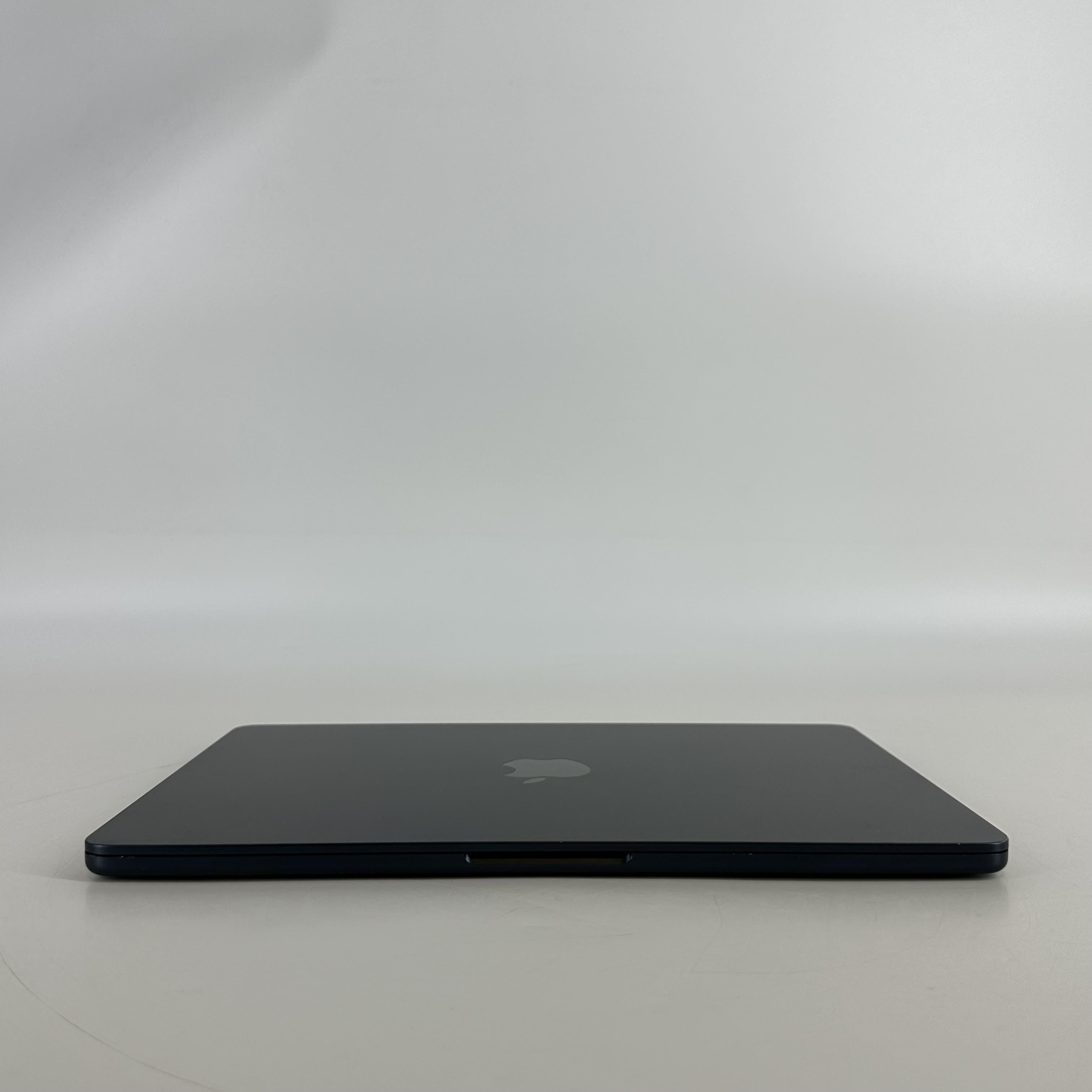 MacBook Air 13 2022 Blue 3.49 GHz M2 8-Core CPU 8GB Unified Memory 256GB Solid State Drive 8-Core GPU