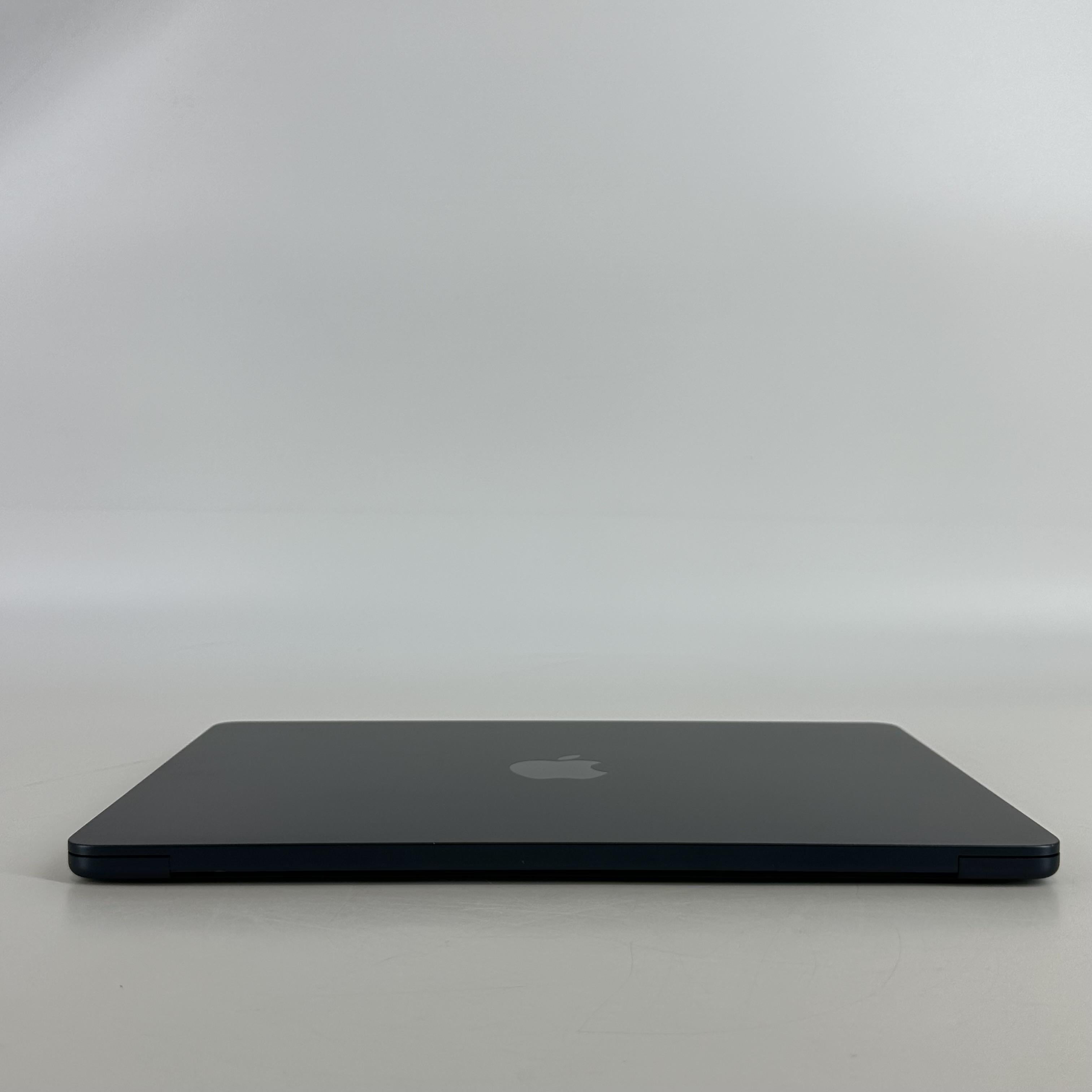 MacBook Air 13 2022 Blue 3.49 GHz M2 8-Core CPU 8GB Unified Memory 256GB Solid State Drive 8-Core GPU