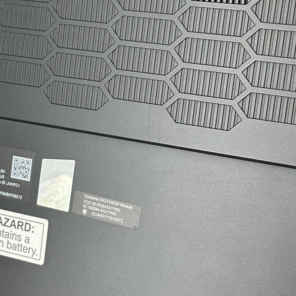Lenovo Legion Pro 5i Gen 9 16 Gray 2.2 GHz Intel Core i9 14th Gen. 32GB RAM 1TB Solid State Drive 1TB Solid State Drive NVIDIA GeForce RTX 4070 8 GB
