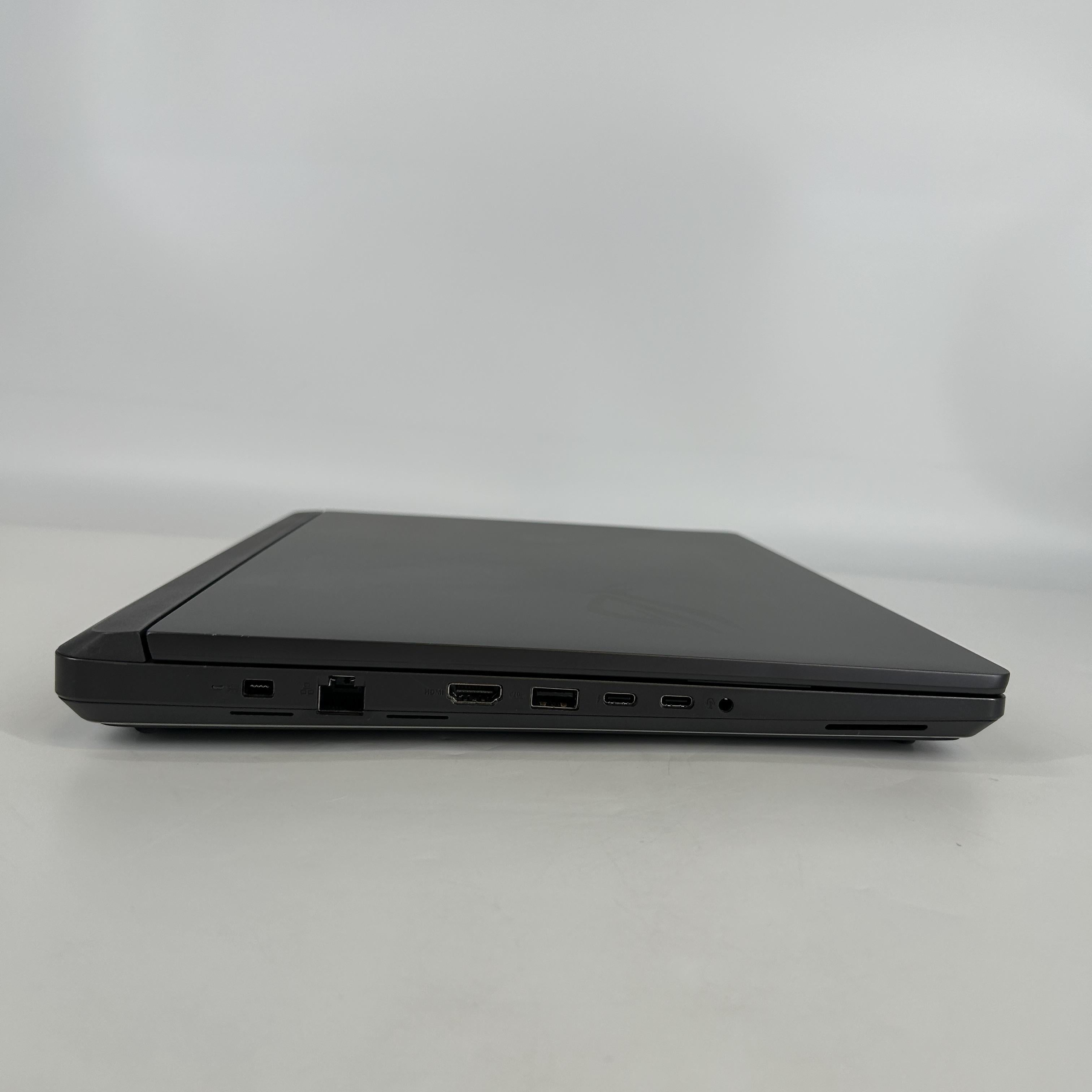 Asus ROG Strix G16 G615 16 Black 2.7 GHz Intel Core Ultra 9 Series 2 32GB RAM 1TB Solid State Drive NVIDIA GeForce RTX 5070 Ti 12 GB