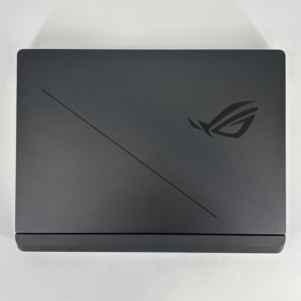 Asus ROG Strix G16 G615 16 Black 2.7 GHz Intel Core Ultra 9 Series 2 32GB RAM 1TB Solid State Drive NVIDIA GeForce RTX 5070 Ti 12 GB