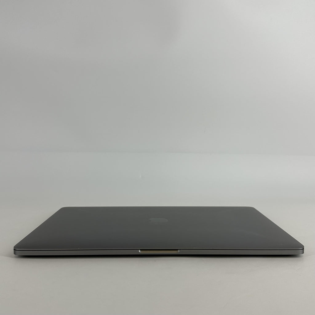 Apple MacBook Pro 15 Touch Bar 2017 Space Gray 3.1 GHz Intel Core i7 7th Gen. 16GB RAM 1TB Solid State Drive AMD Radeon Pro 560 4 GB