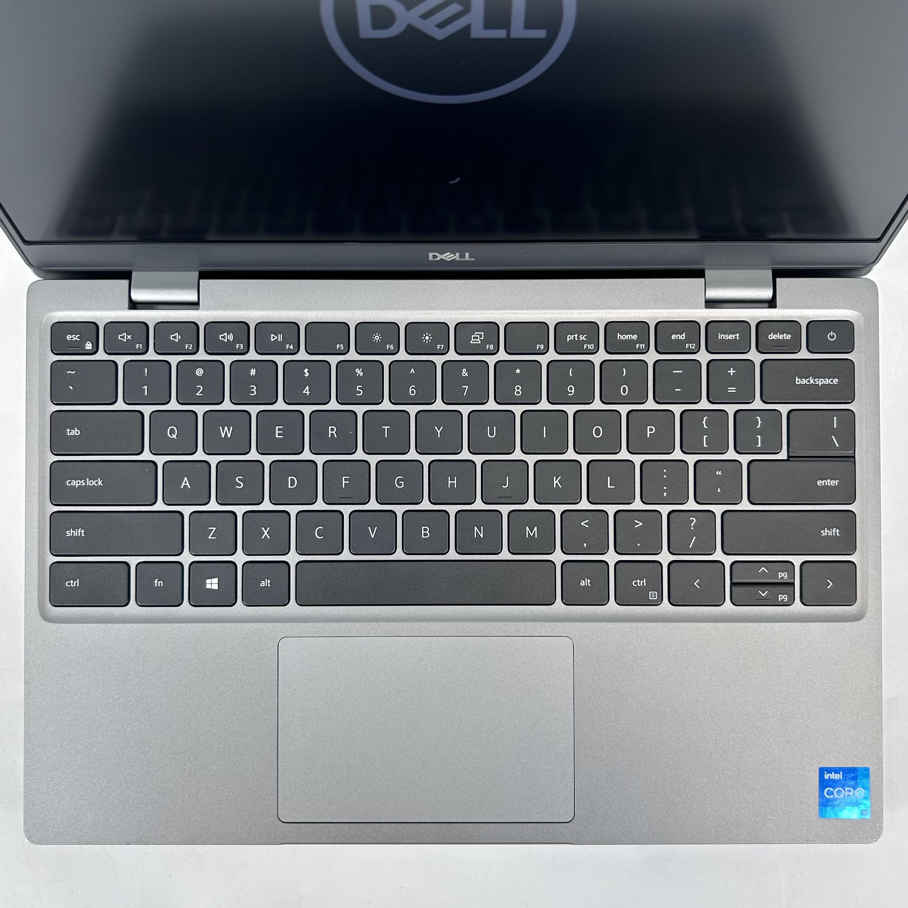 Dell Latitude 3320 13.3 Gray 2.6 GHz Intel Core i5 11th Gen. 16GB RAM 512GB Solid State Drive