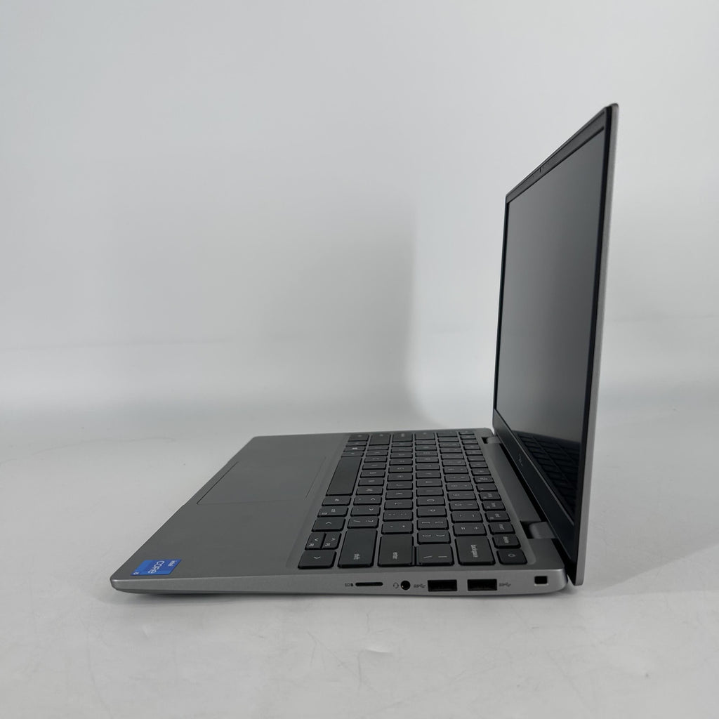 Dell Latitude 3320 13.3 Gray 2.6 GHz Intel Core i5 11th Gen. 16GB RAM 512GB Solid State Drive