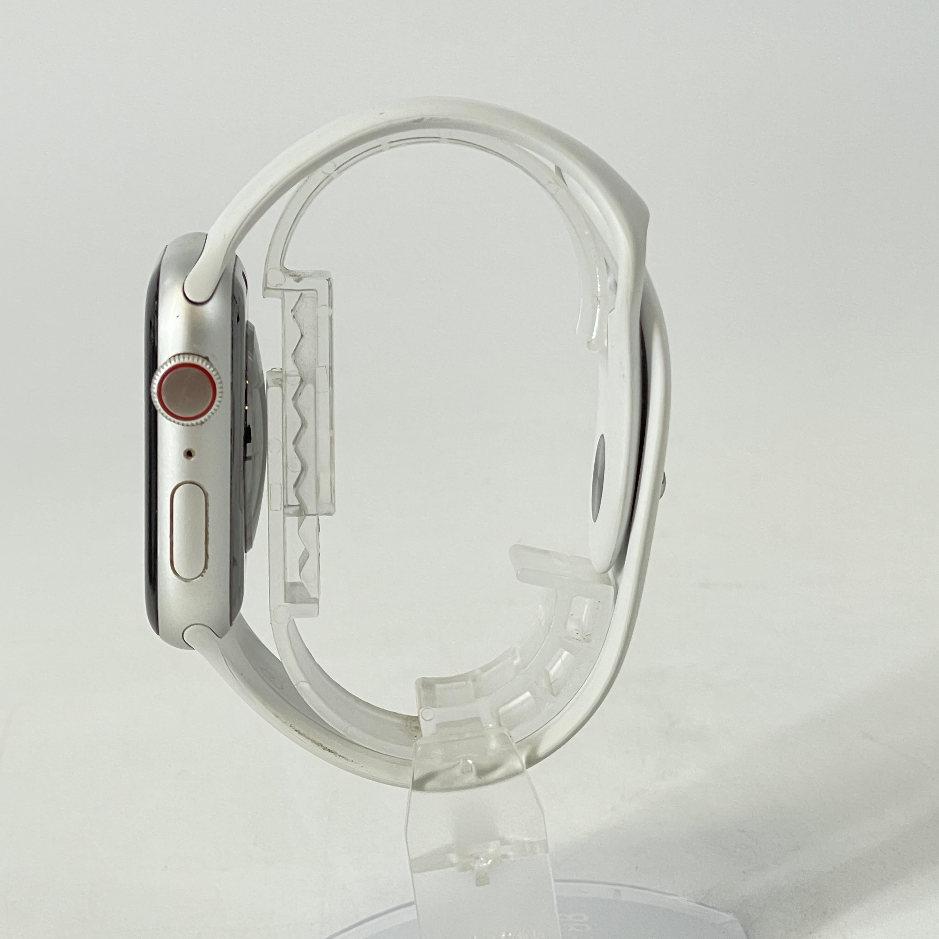 Apple Watch (Series 5) 44mm Silver Unlocked 32GB