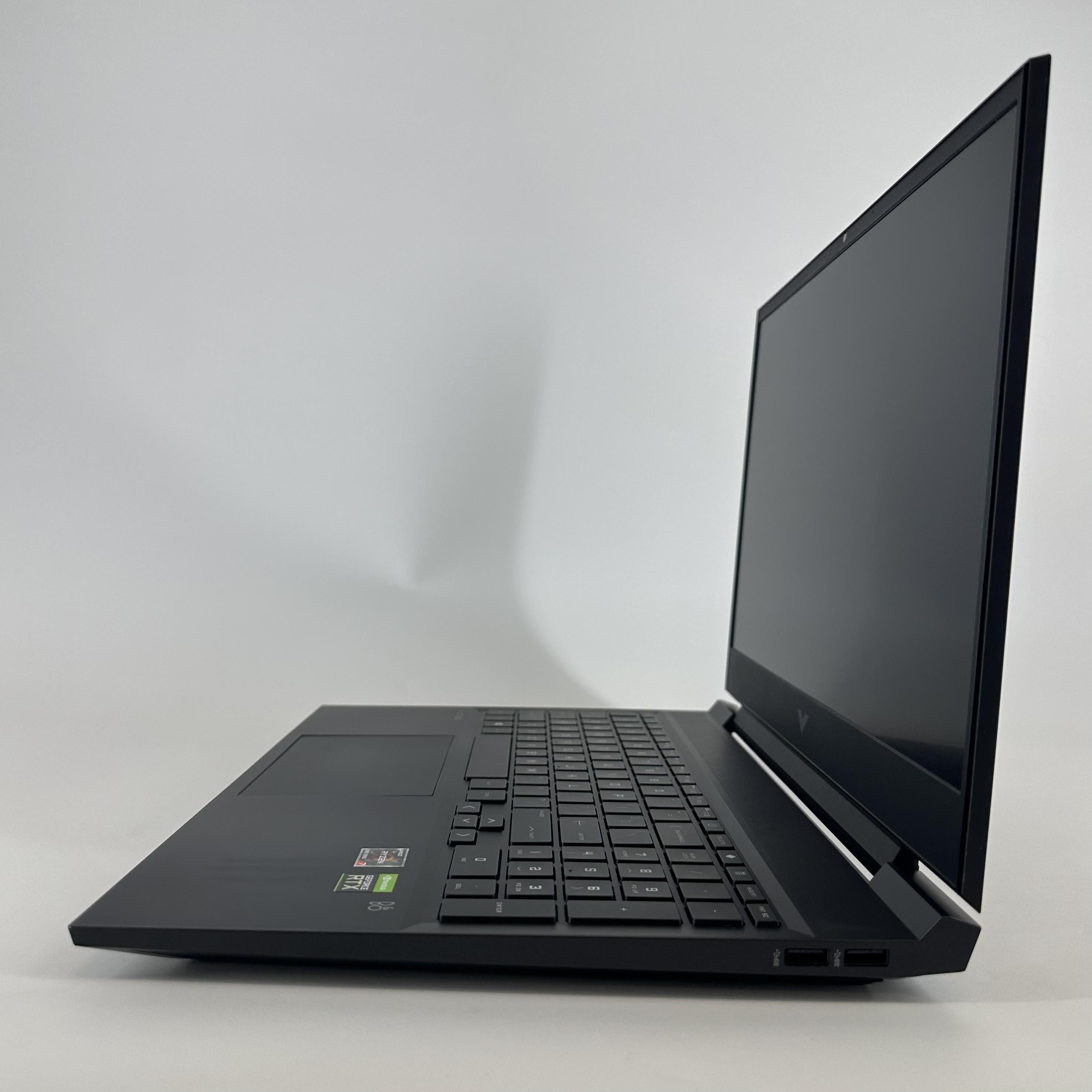 HP Victus 16.1 Gray 3.2 GHz AMD Ryzen 7 5800H 16GB RAM 512GB Solid State Drive NVIDIA GeForce RTX 3050 Ti 4 GB