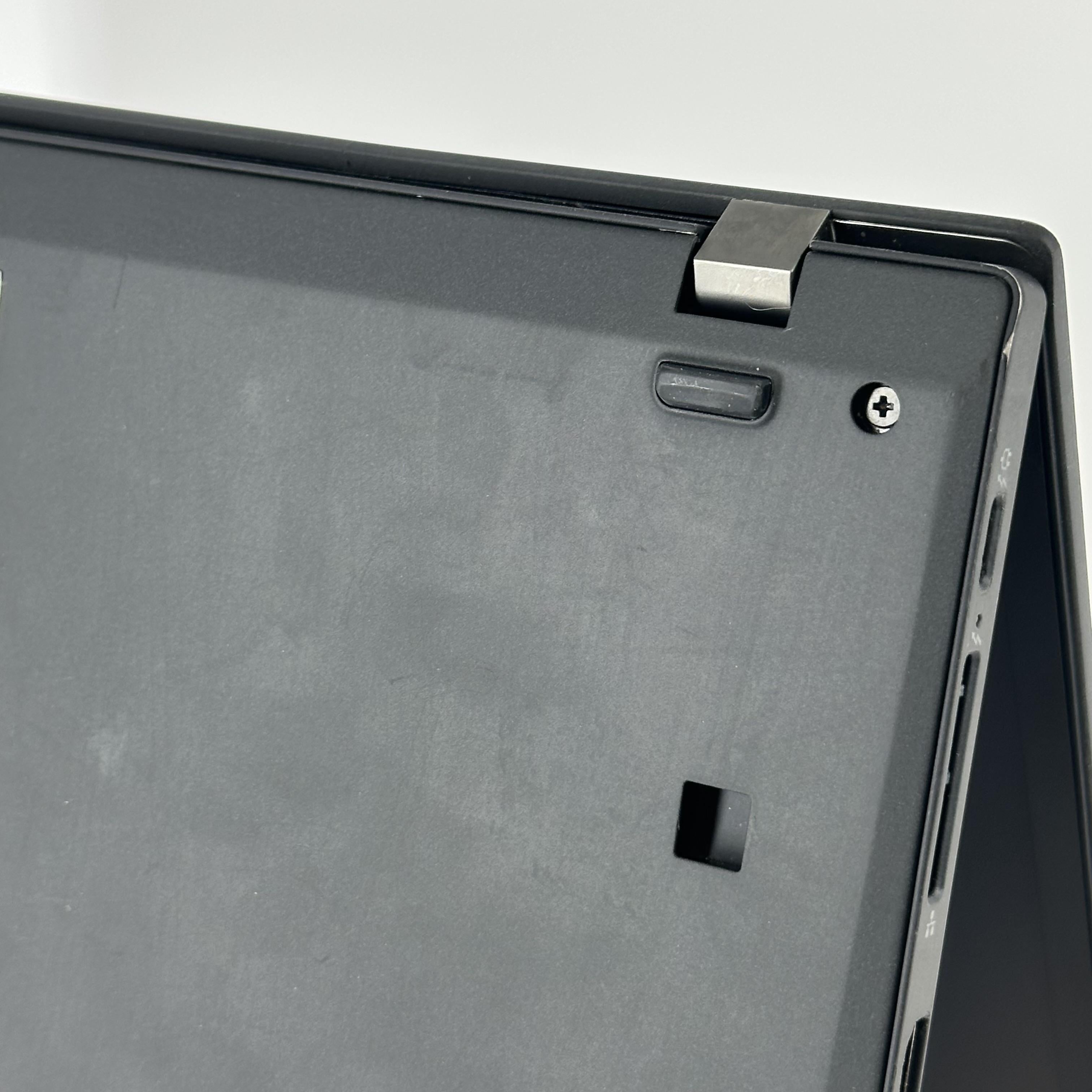 Lenovo ThinkPad T14s Gen 2 Black 2.8 GHz Intel Core i7 11th Gen. 16GB RAM 512GB Solid State Drive