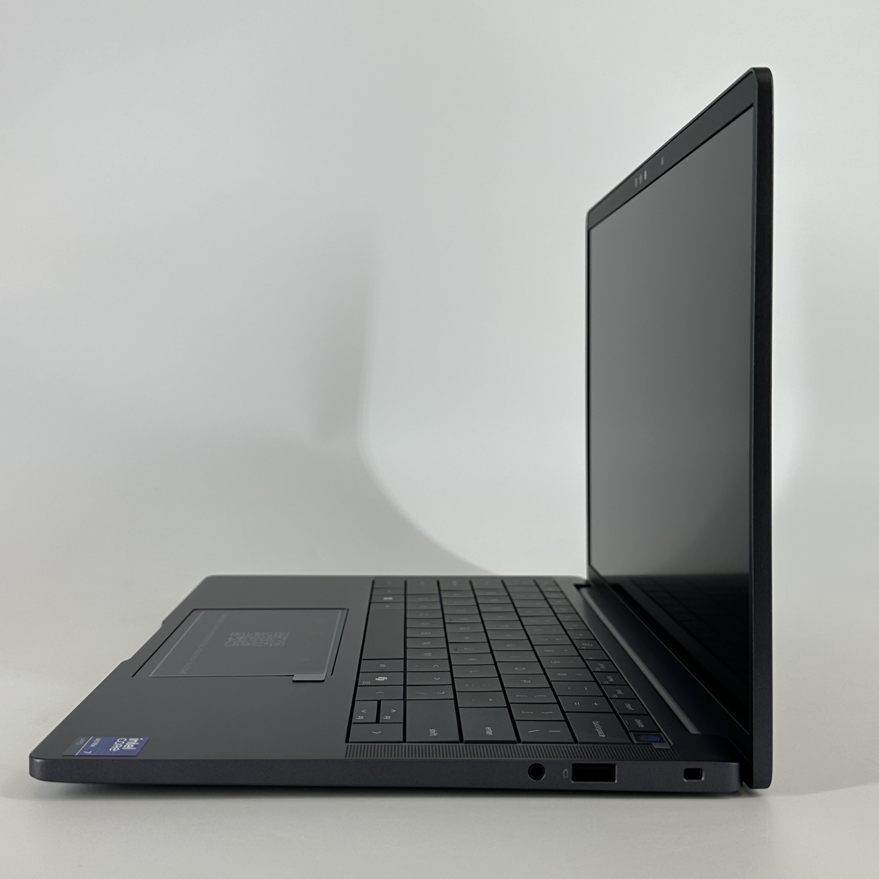 Dell Pro 14 Premium PA14260 Intel Core Ultra 7 Series 3 32GB RAM 512GB Solid State Drive