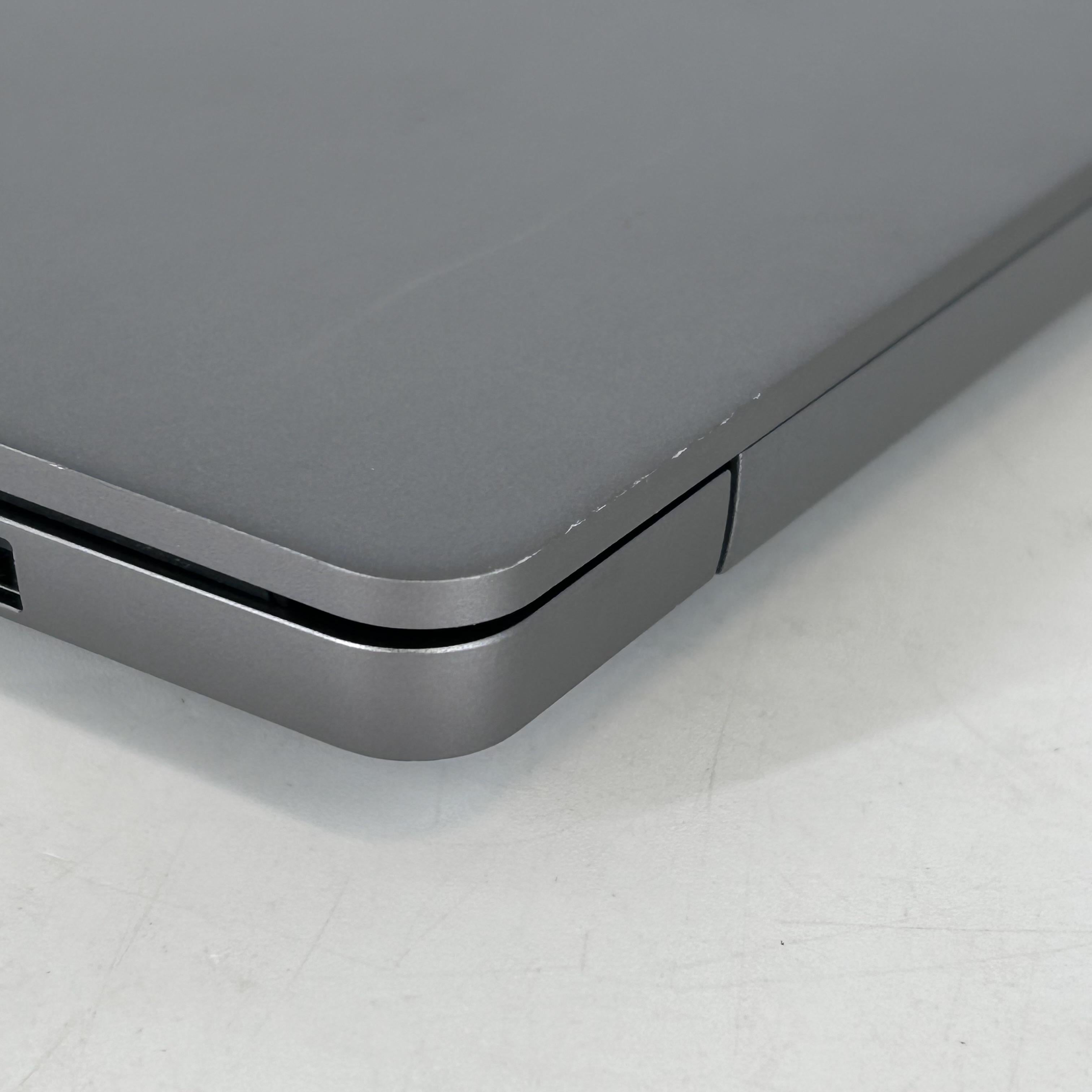Lenovo IdeaPad Pro 5i 16 Luna Grey 1.4 GHz Intel Core Ultra 7 16GB RAM 1TB Solid State Drive NVIDIA GeForce RTX 3050 6 GB
