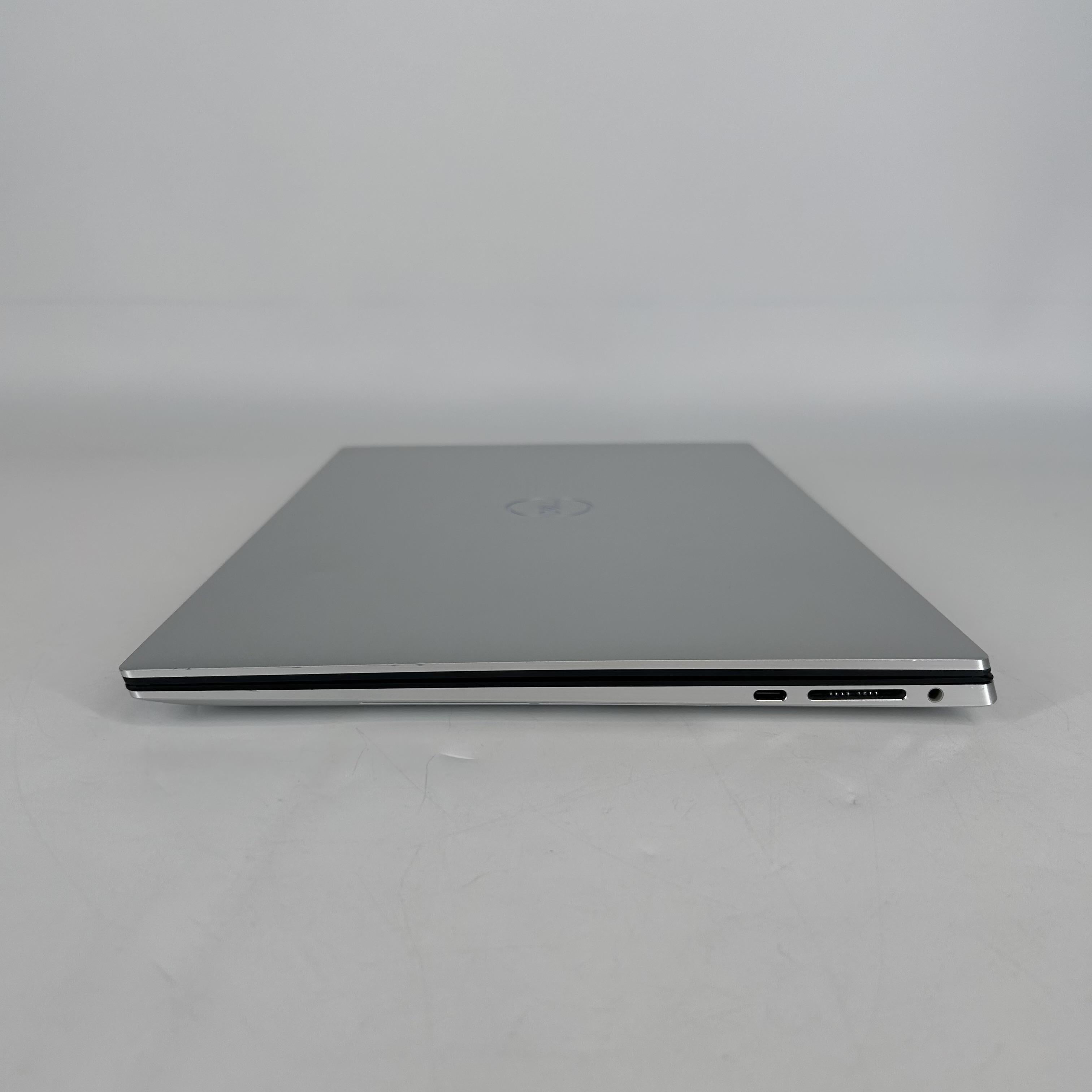 Dell XPS 15 9530 Silver 2.4 GHz Intel Core i7 13th Gen. 32GB RAM 2TB Solid State Drive 512GB Solid State Drive NVIDIA GeForce RTX 4060 8 GB