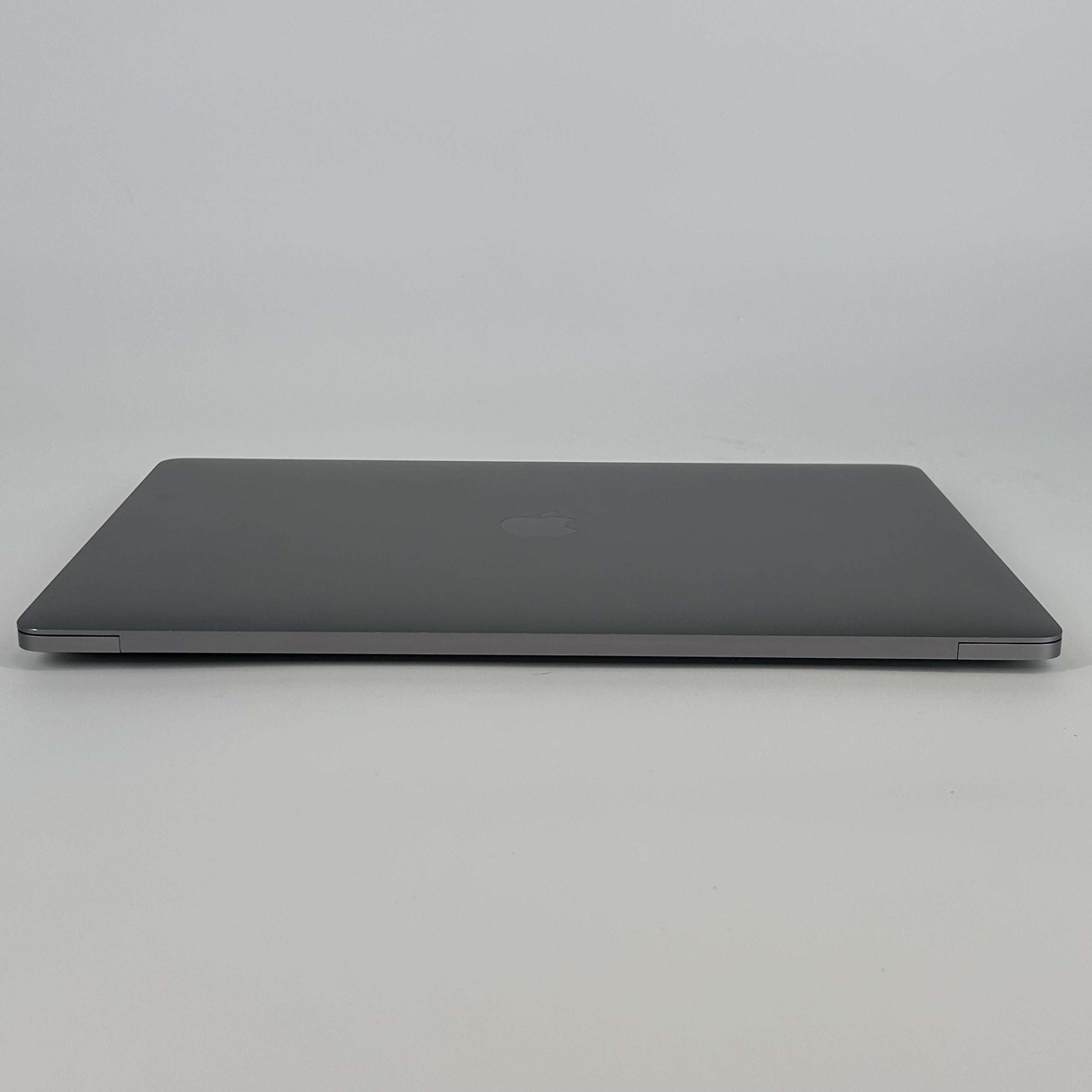 Apple MacBook Pro 15 Touch Bar 2017 Space Gray 3.1 GHz Intel Core i7 7th Gen. 16GB RAM 512GB Solid State Drive AMD Radeon 560 4 GB
