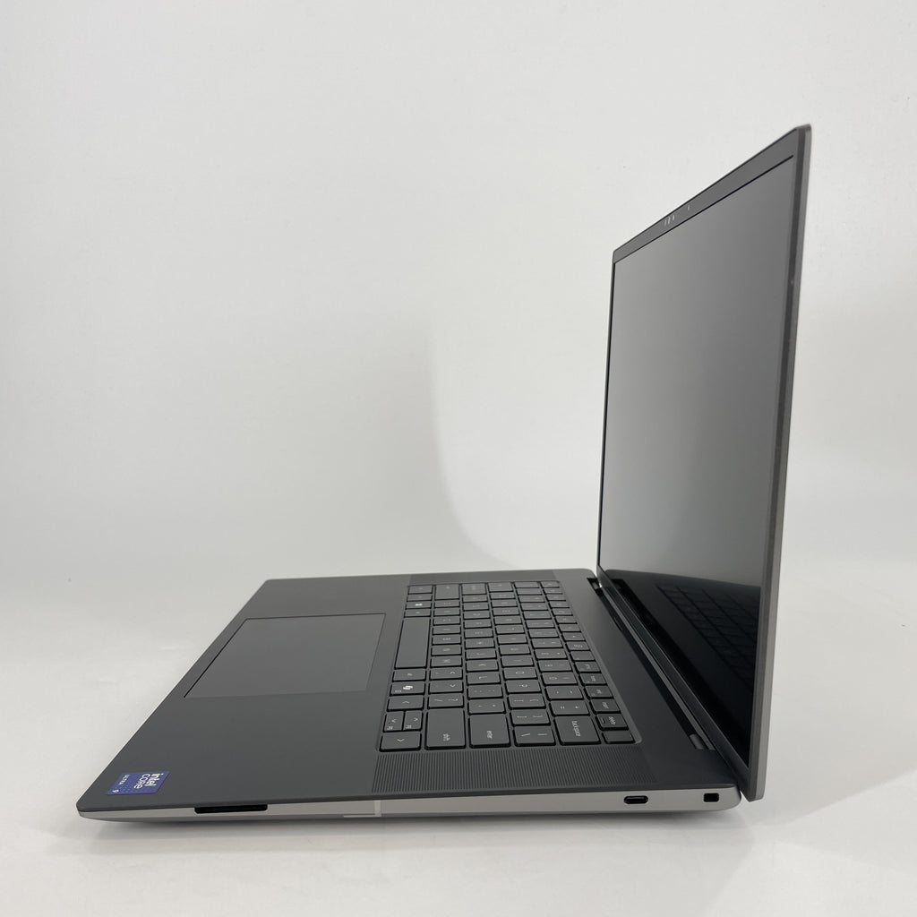 Dell Precision 5690 16 Gray 2.5 GHz Intel Core Ultra 9 64GB RAM 2TB Solid State Drive NVIDIA RTX 5000 Ada 16 GB