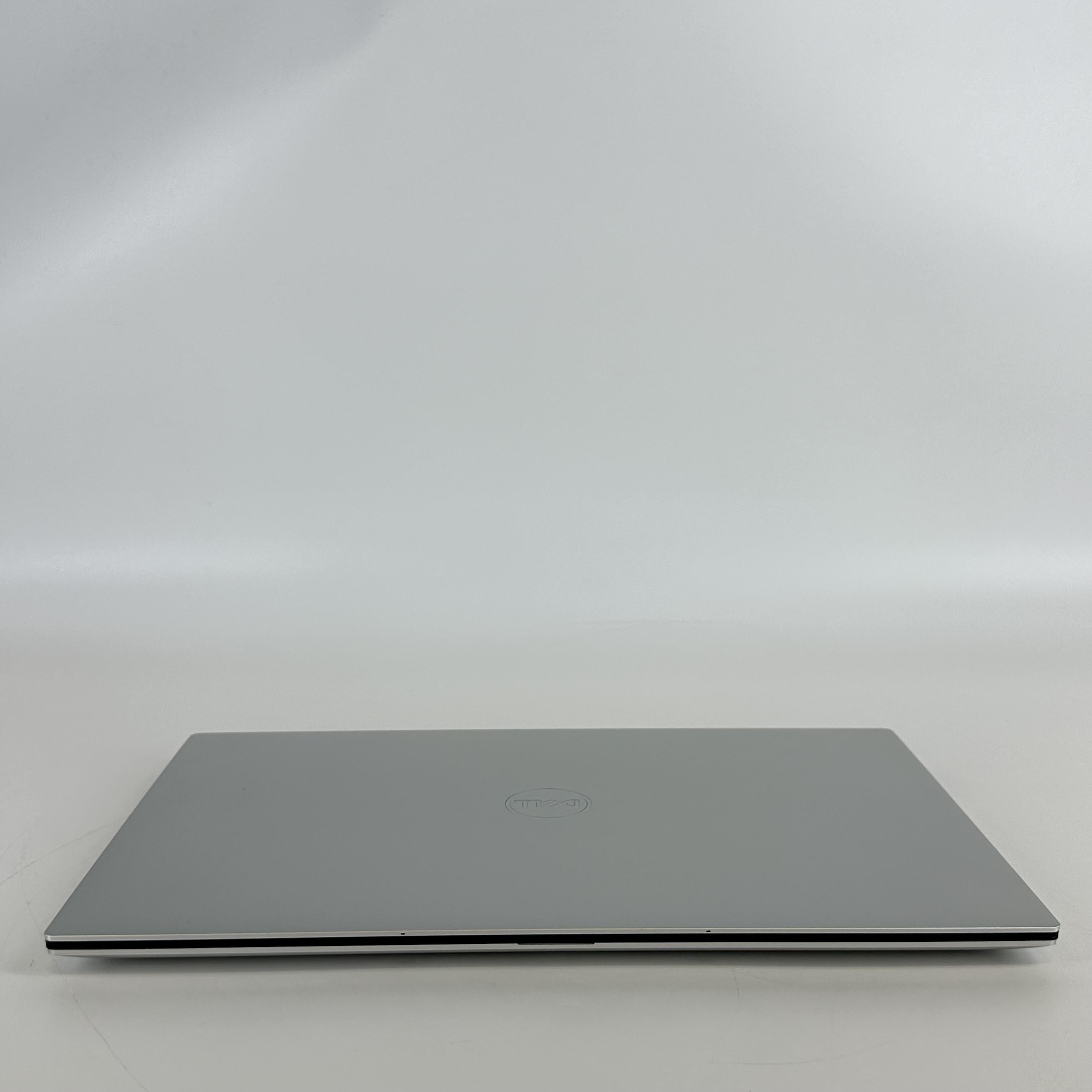Dell XPS 15 9530 Silver 2.4 GHz Intel Core i7 13th Gen. 16GB RAM 512GB Solid State Drive Intel Arc A370M 4 GB